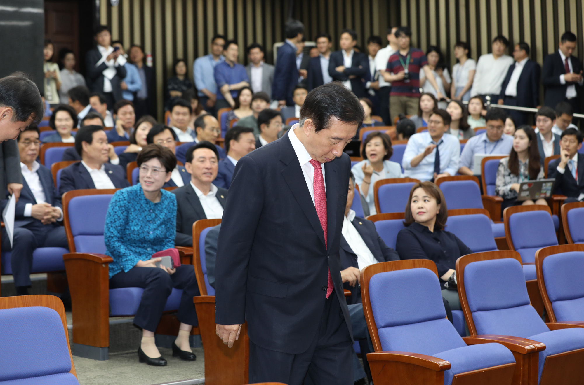 정치국회;자유한국당;의원총회;김성태권한대행