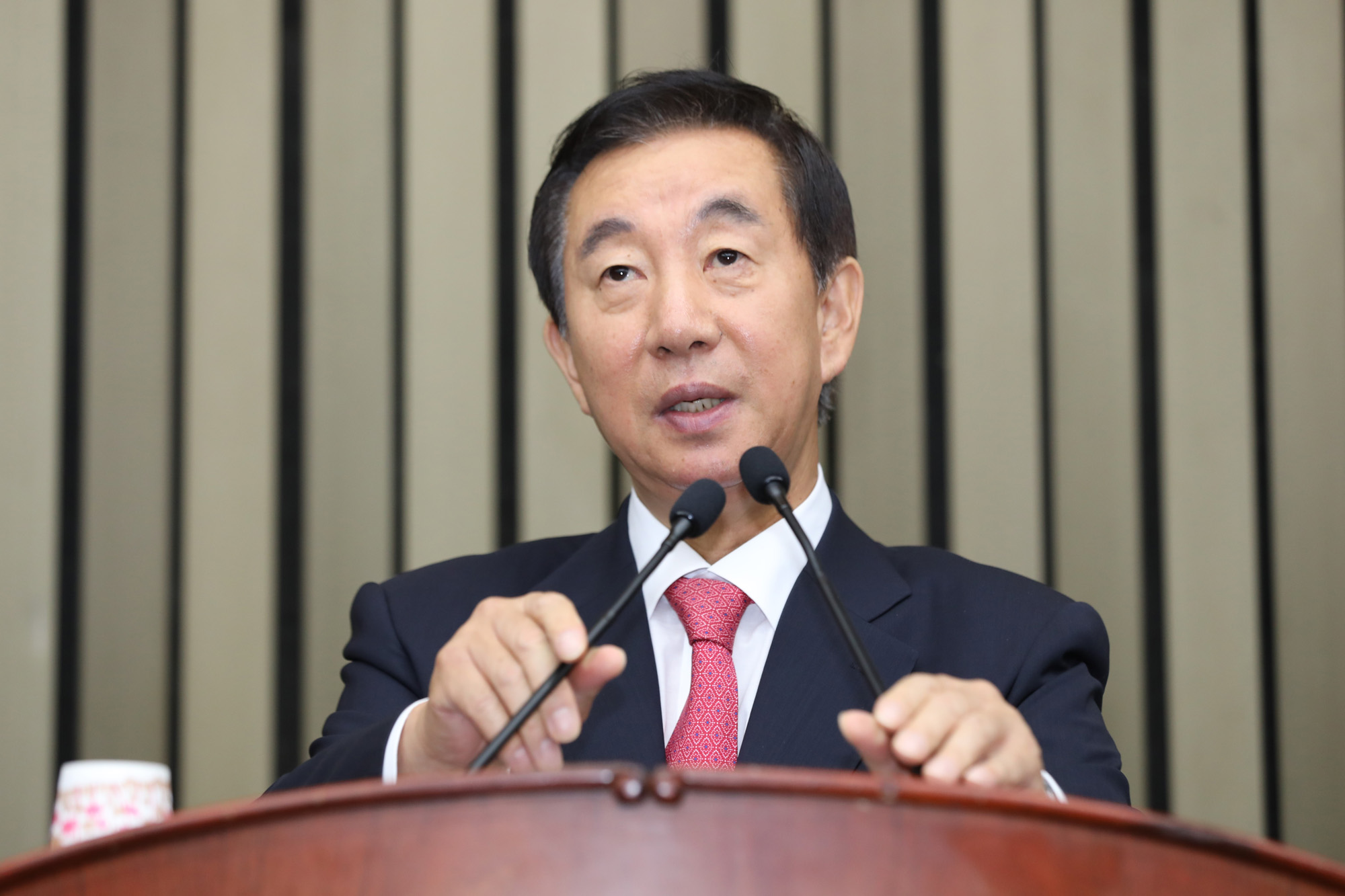 정치국회;자유한국당;의원총회;김성태권한대행