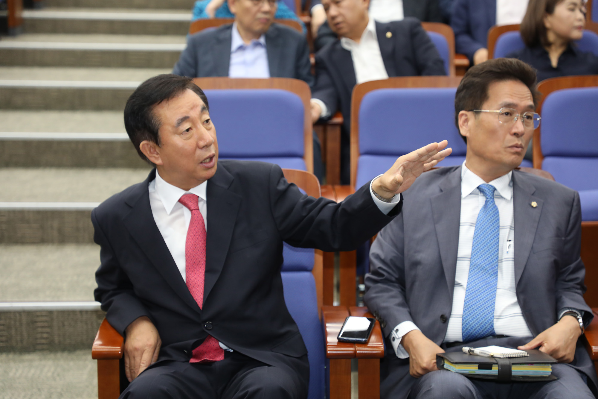 정치국회;자유한국당;의원총회;김성태권한대행