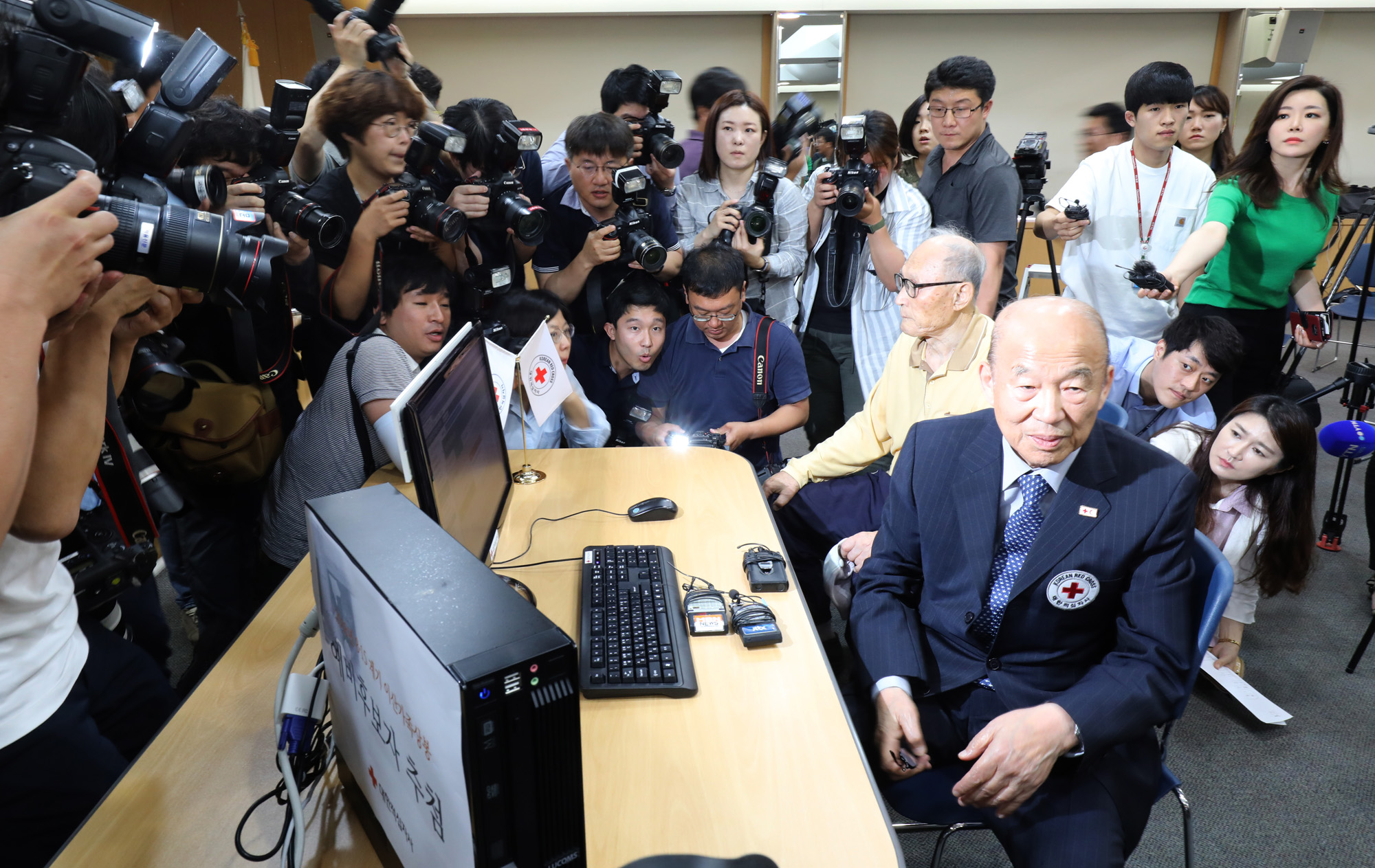 이산가족;남북이산가족;이산가족추첨;적십자;적십자추첨;실향민