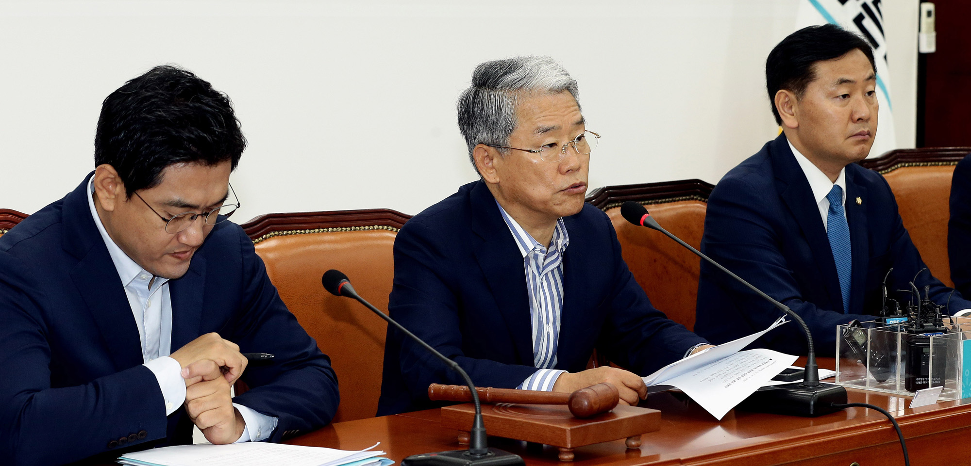 정치국회;바른미래당비상대책위원회의;김관영원내대표