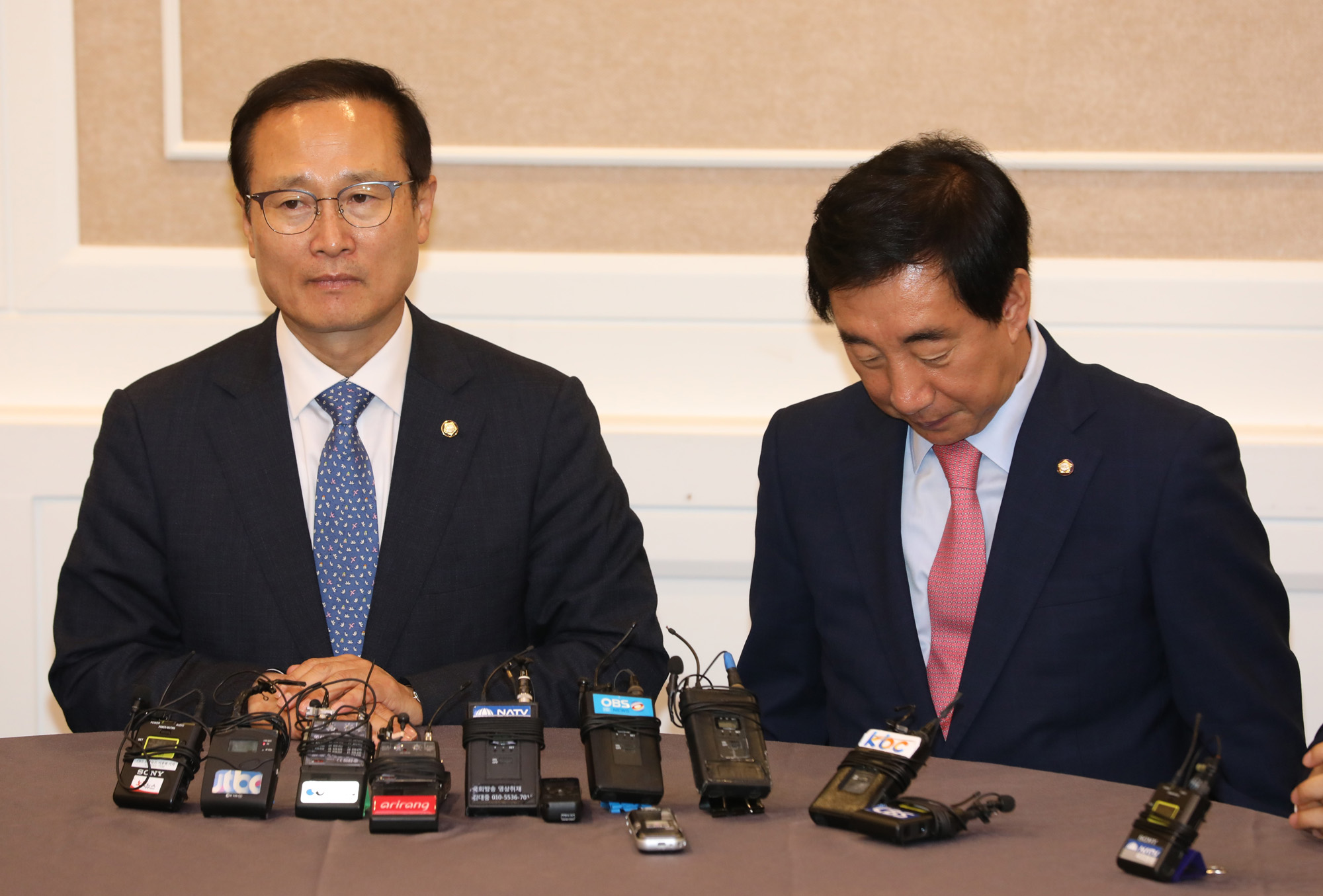 정치국회;교섭단체원내대표;홍영표;김성태;장병완;김관영