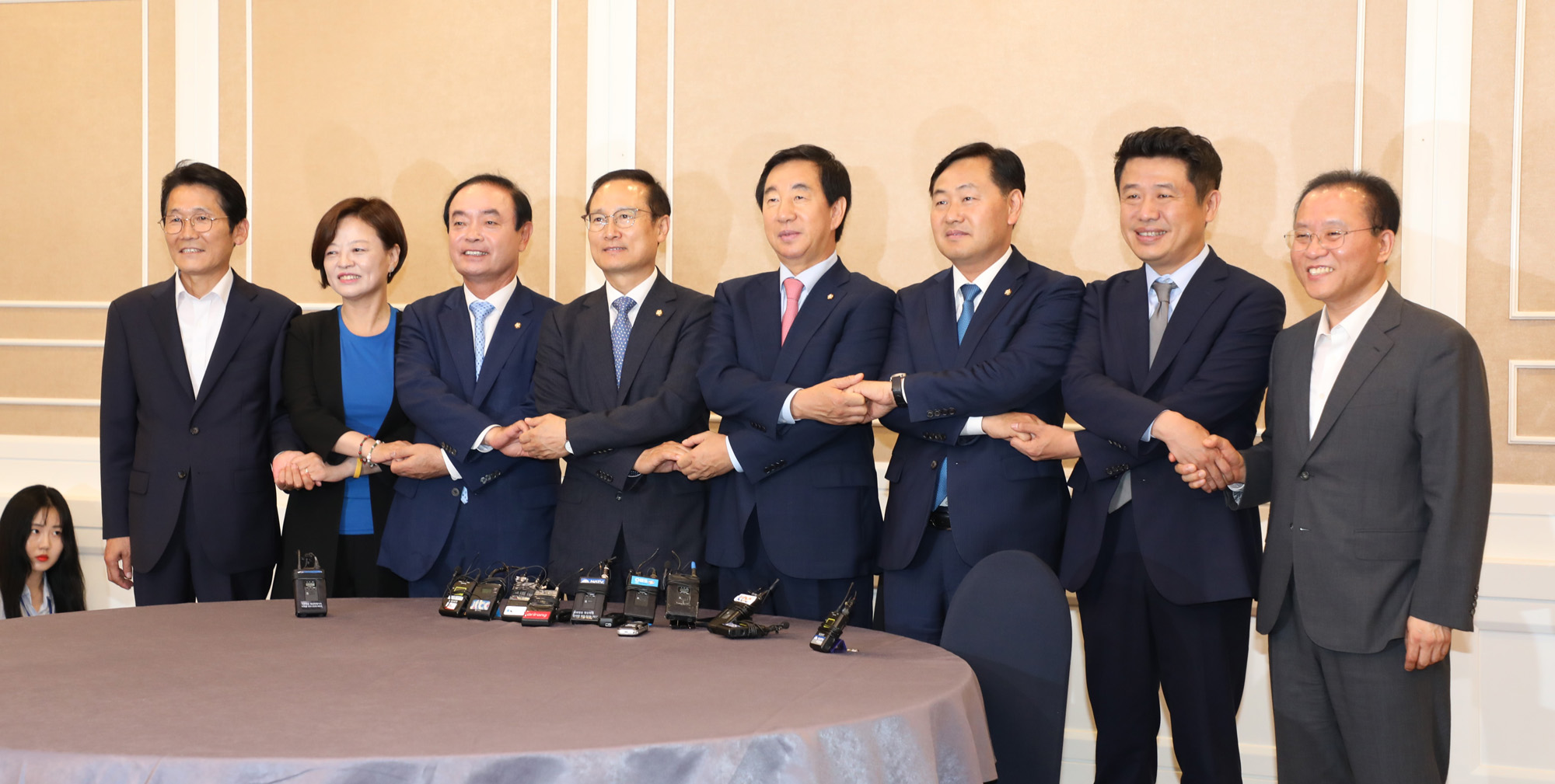 정치국회;교섭단체원내대표;홍영표;김성태;장병완;김관영