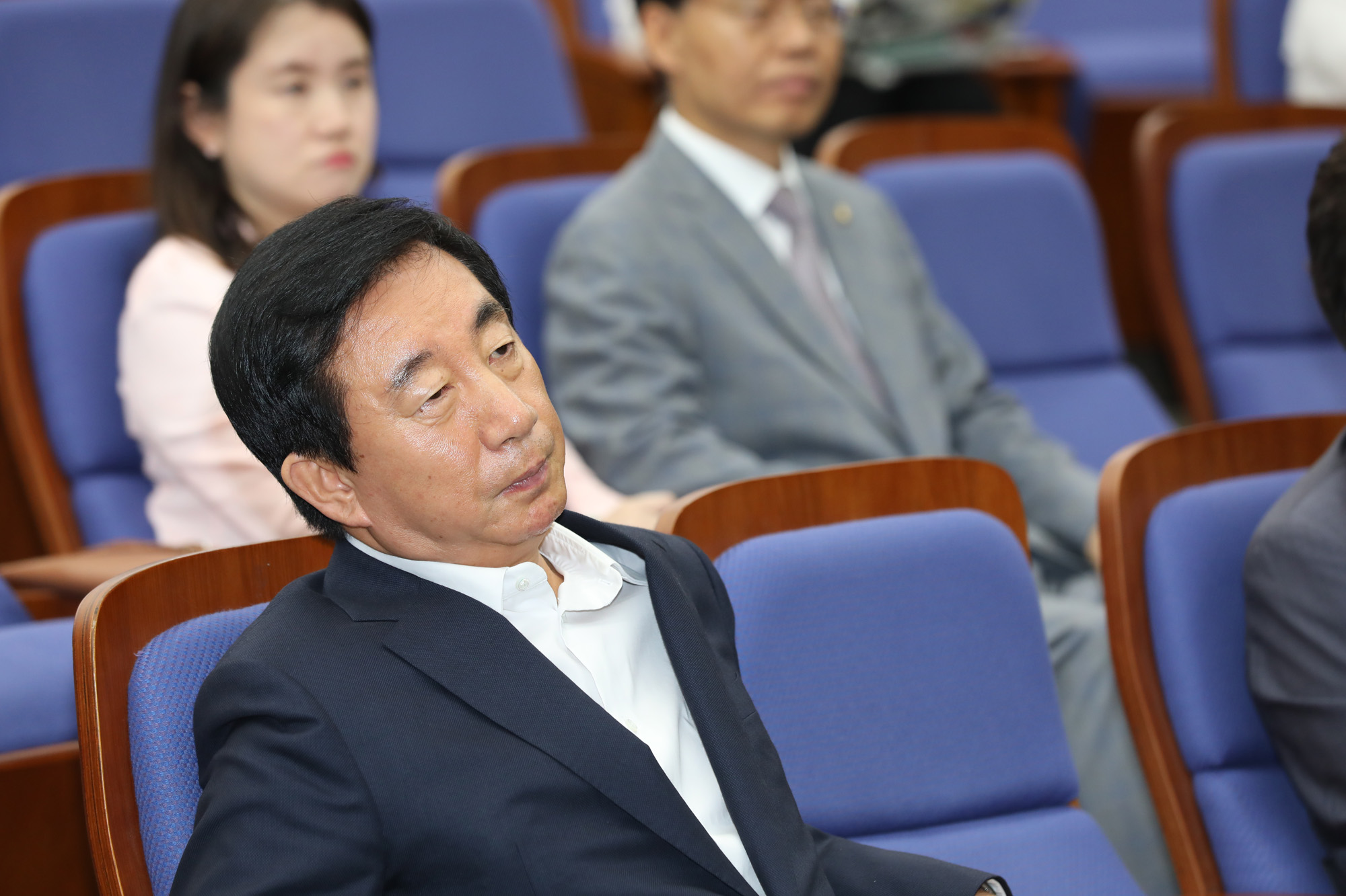 정치국회;자유한국당의원총회;김성태원내대표