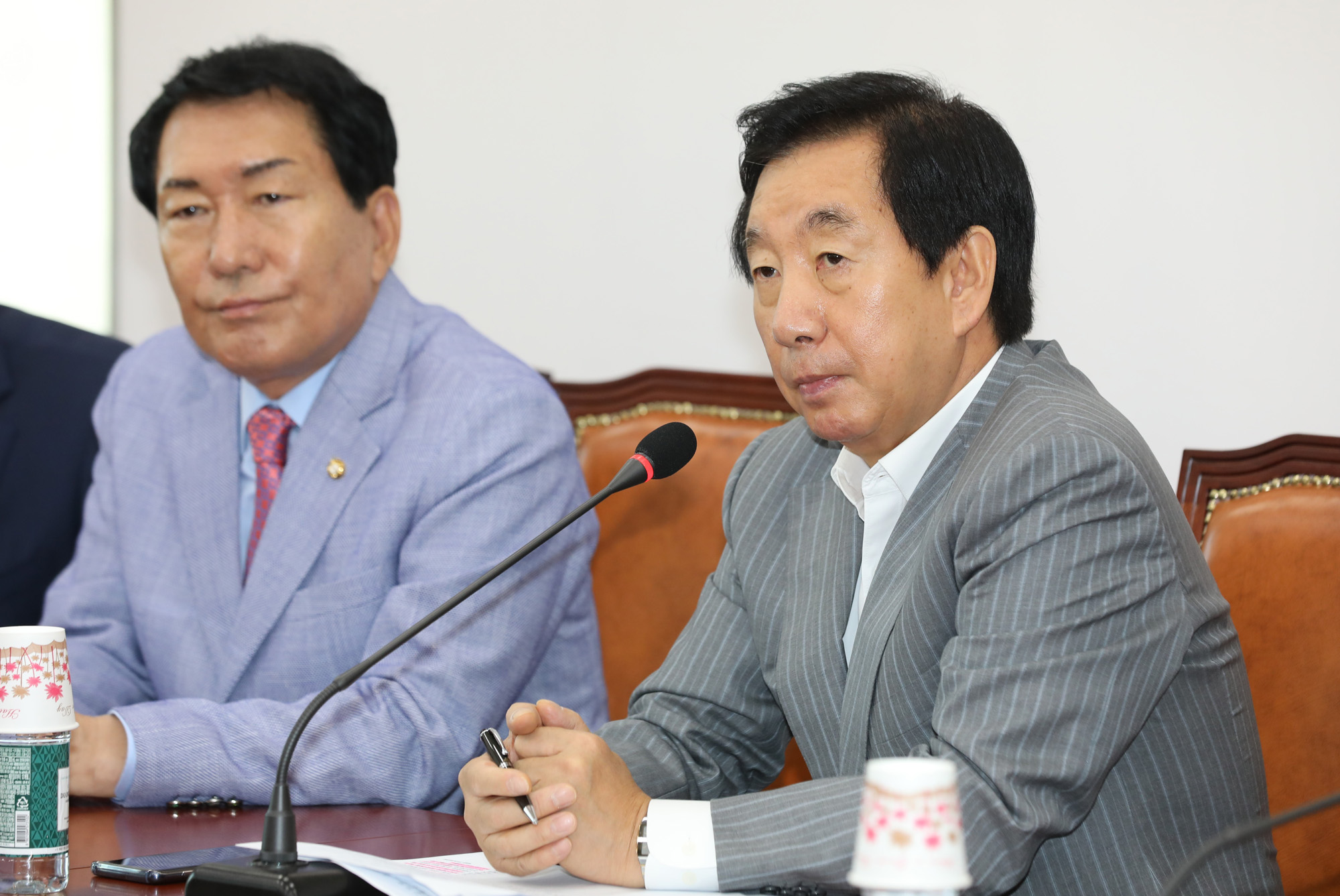 정치국회;자유한국당원내대책회의;김성태당대표권한대행