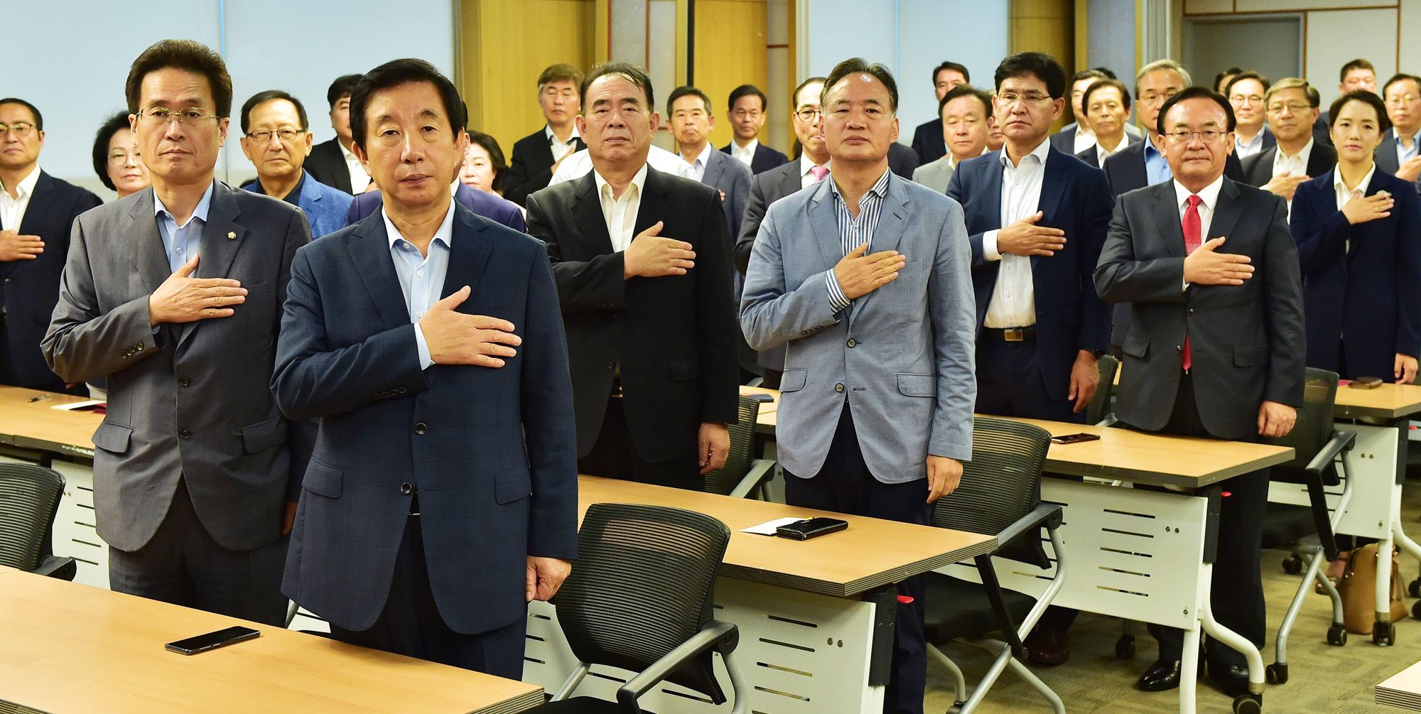 정치국회;자유한국당원외당협위원장;김성태당권한대행