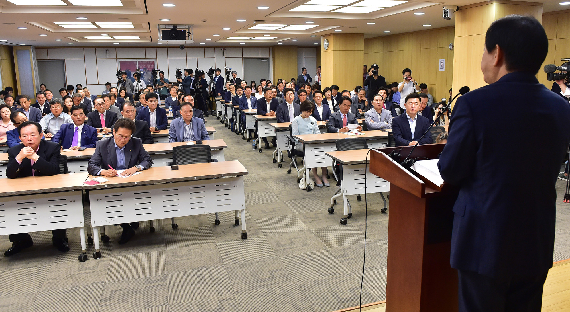 정치국회;자유한국당원외당협위원장;김성태당권한대행