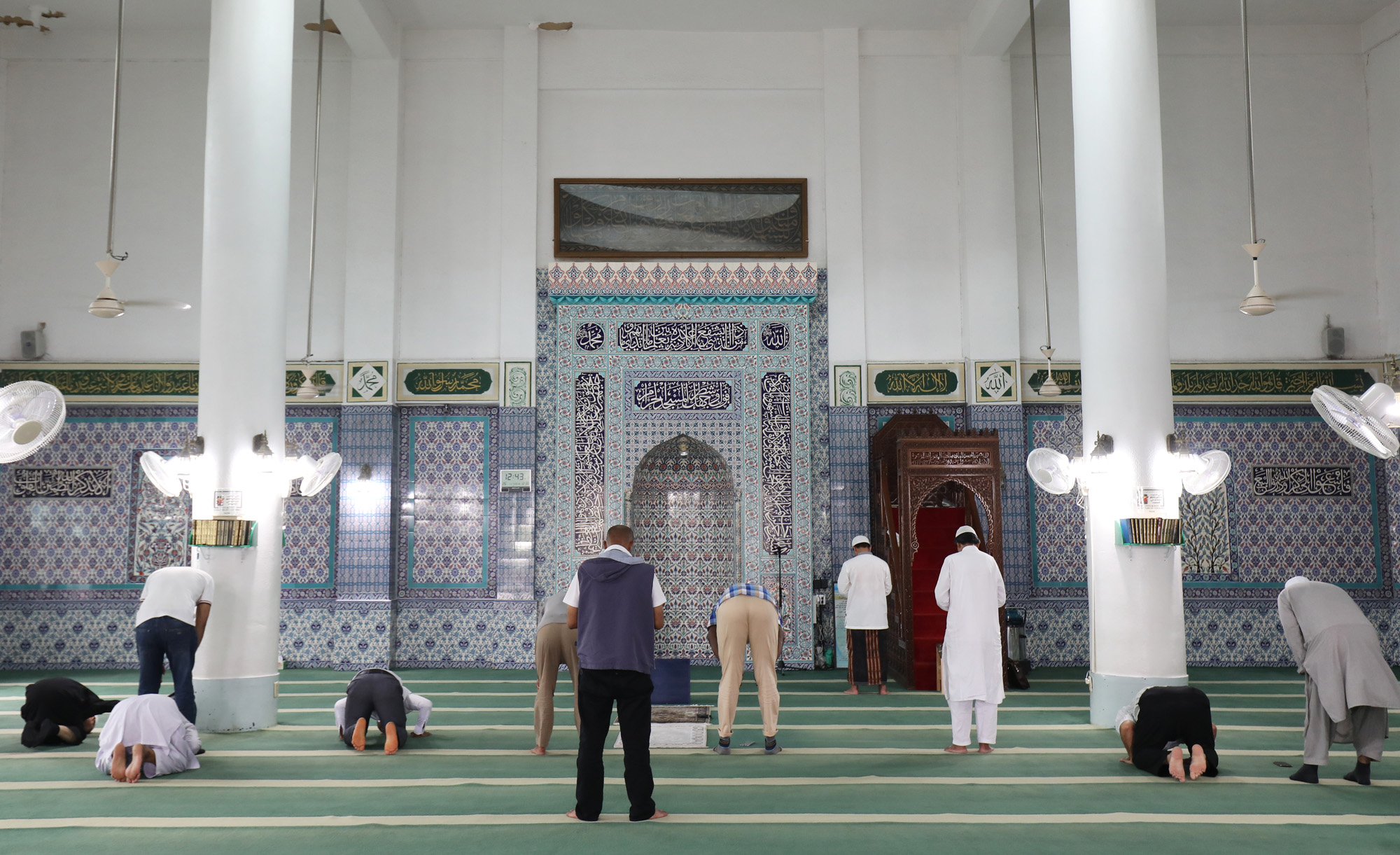 이태원;이슬람교;이슬람;이슬람포비아;이슬람기도;무슬림기도;할랄푸드