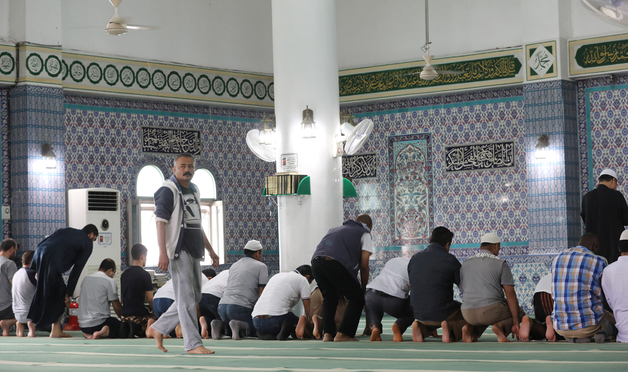 이태원;이슬람교;이슬람;이슬람포비아;이슬람기도;무슬림기도;할랄푸드