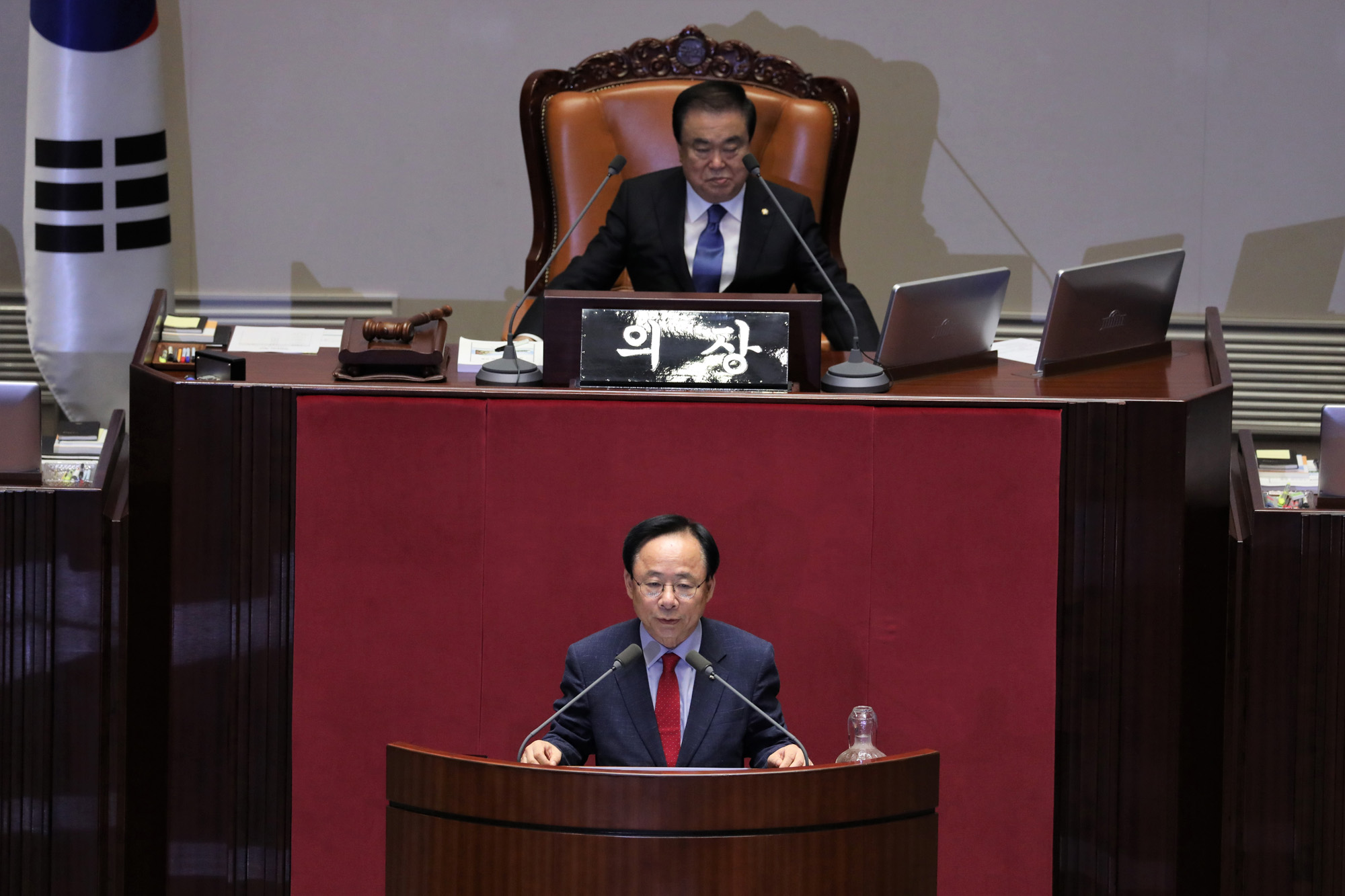 정치국회;본회의;국회의장선출;이주영국회부의장