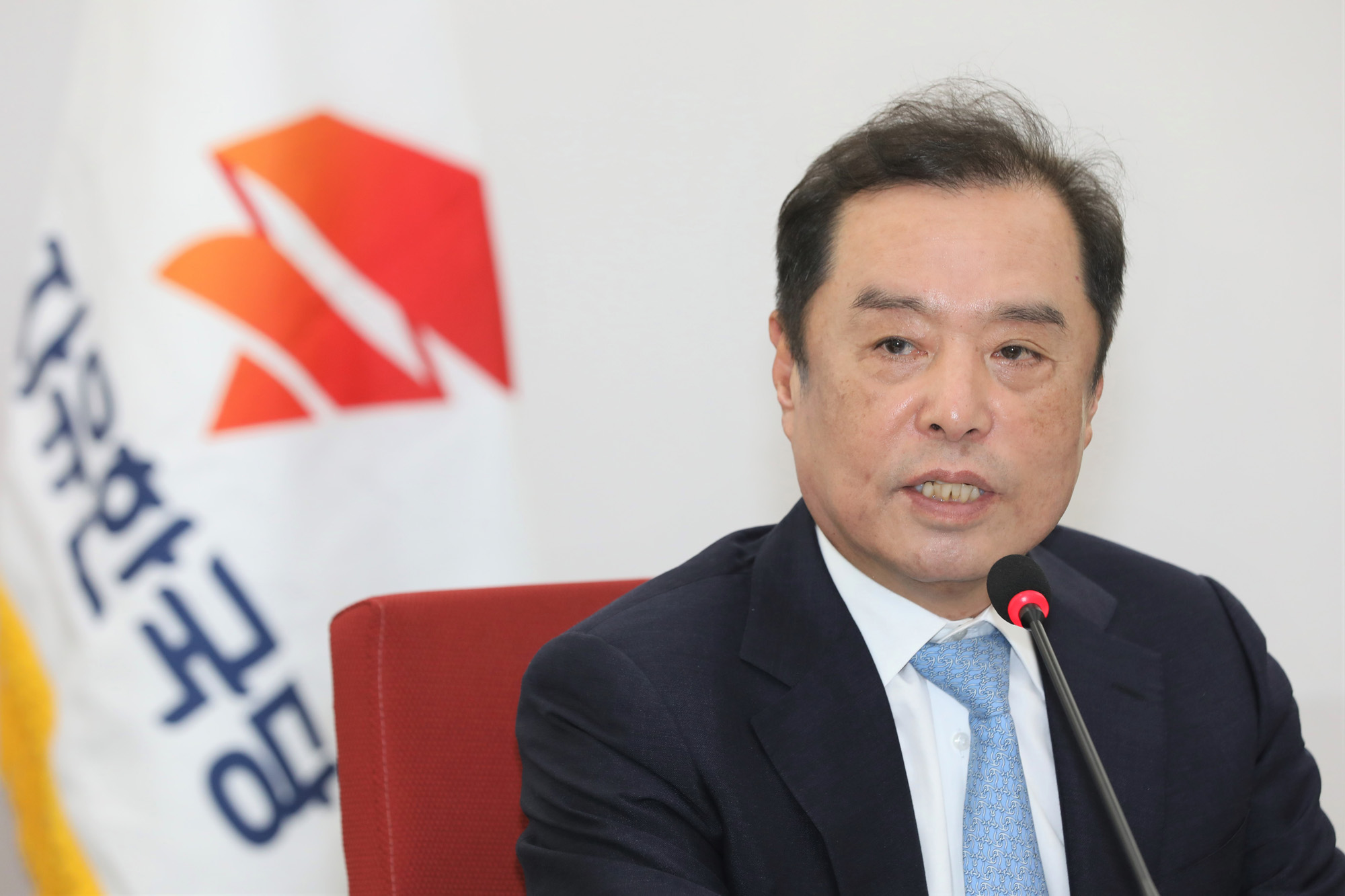 정치국회;김병준비상대책위원장;자유한국당비상대책위