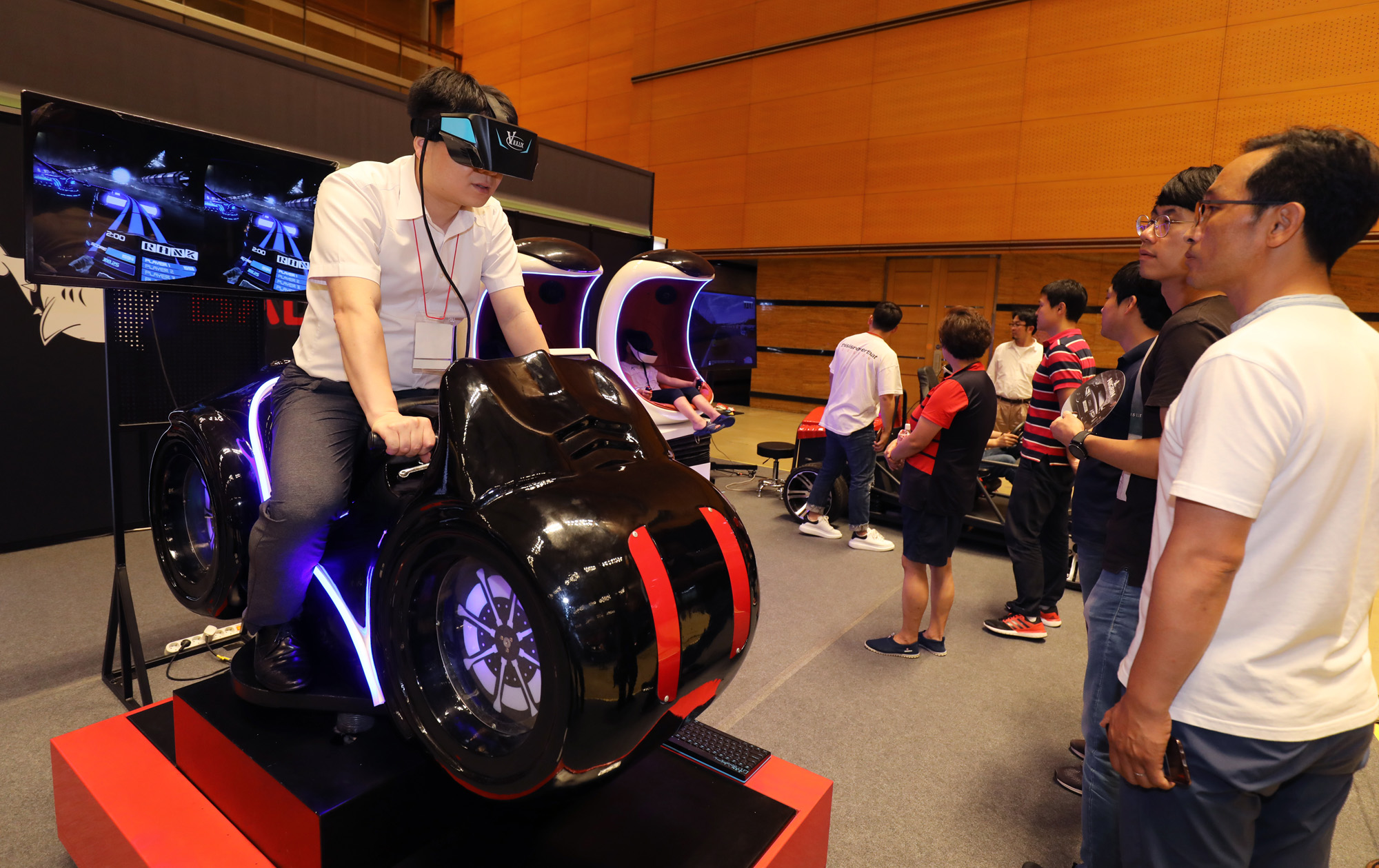 서울오토살롱;레이싱모델;모델;자동차튜닝;튜닝카;vr;가상현실