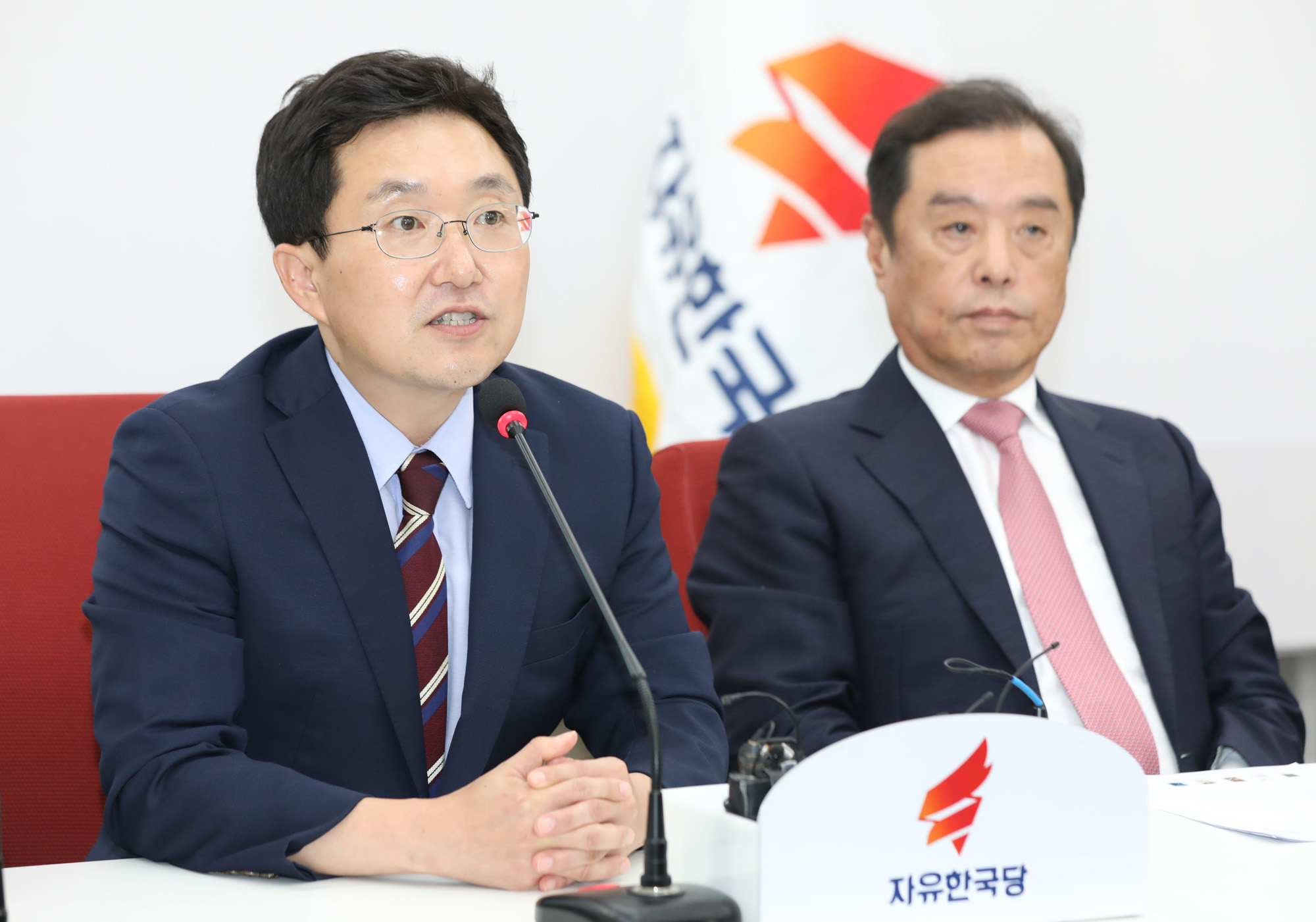 정치국회;김병준비대위원장;자유한국당비상대책위원회