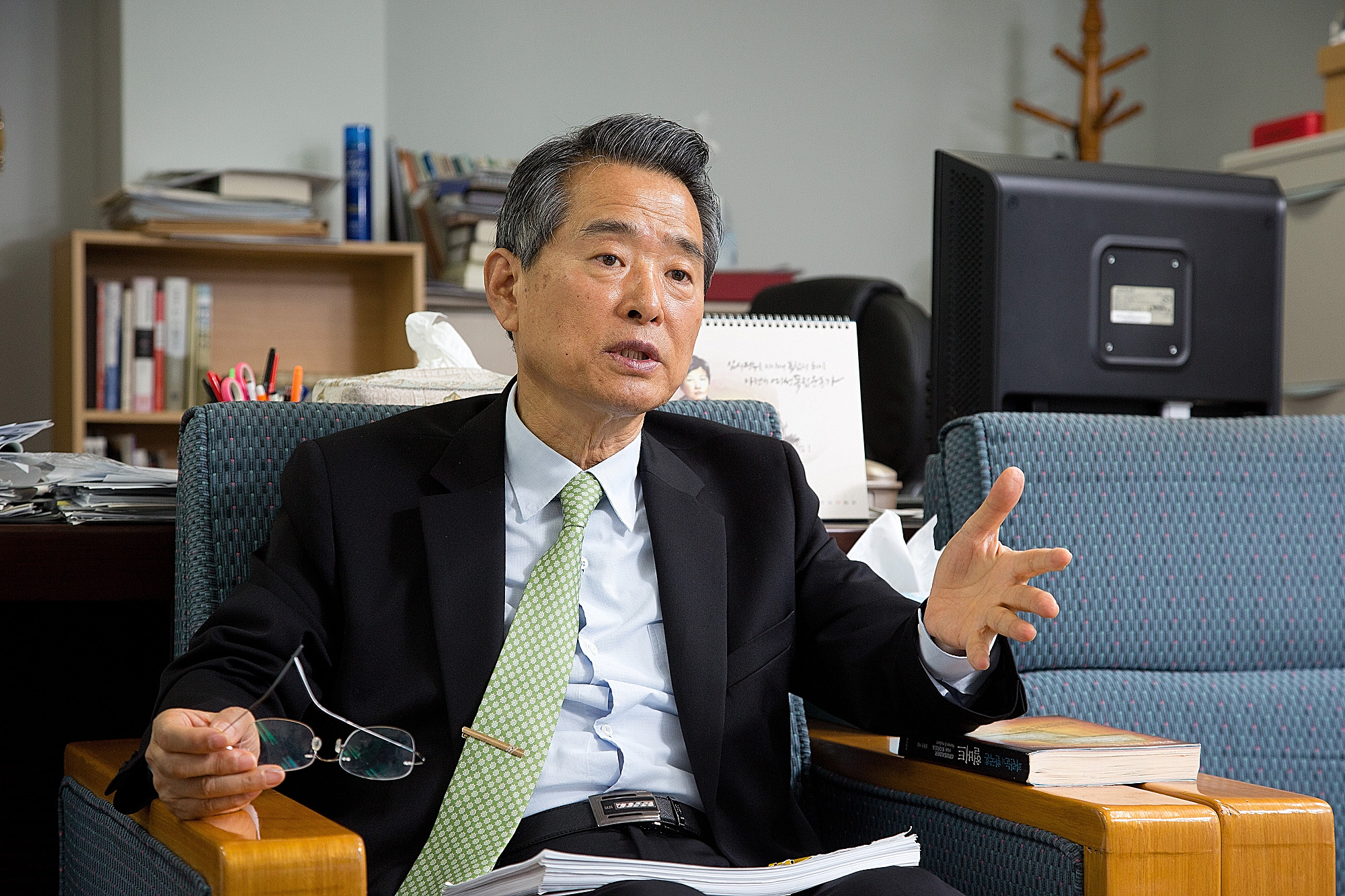 사회;세태;방송;미스터션샤인;고종;내탕금;헐버트;김동진