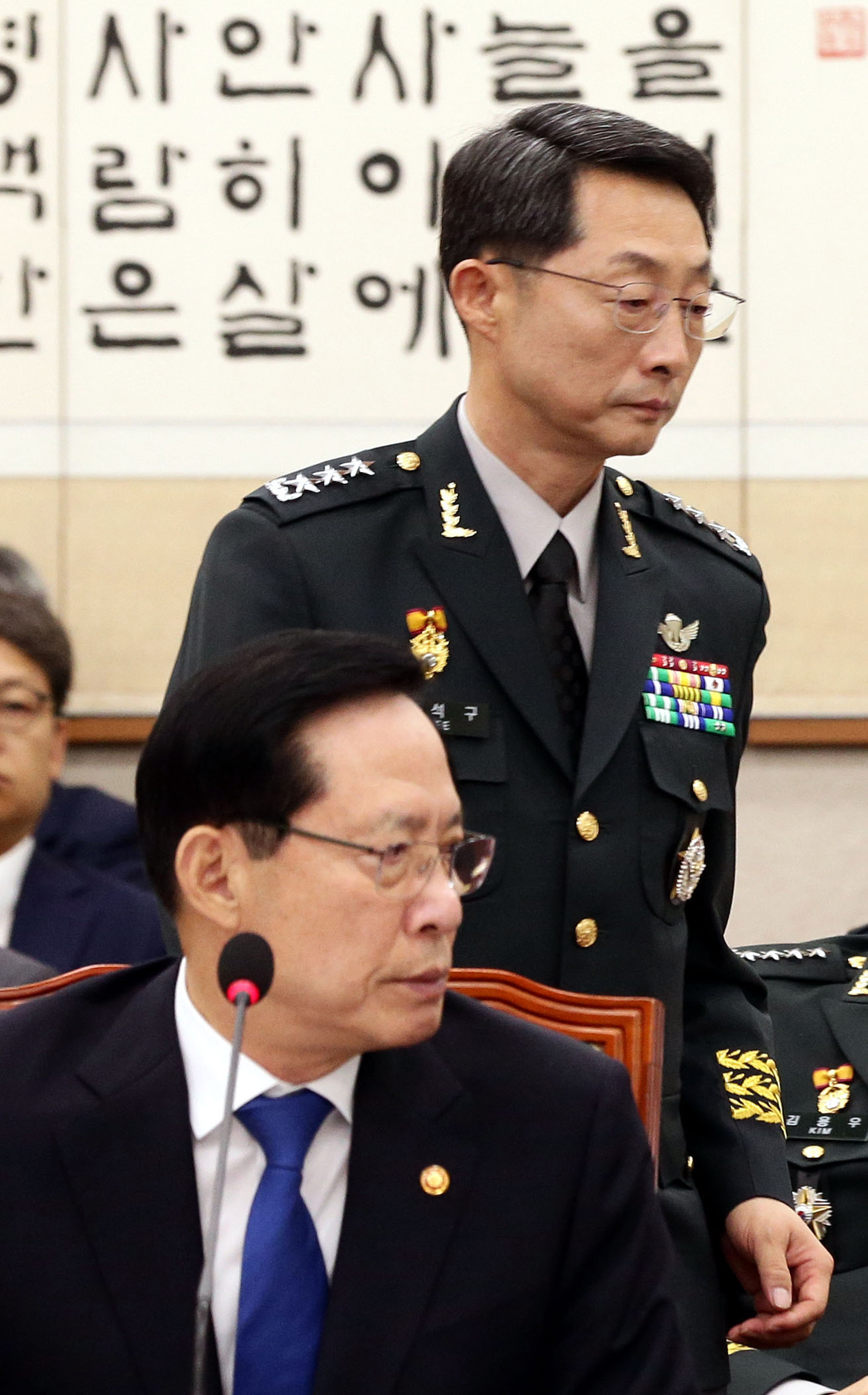 정치국회;법제사법위원회;이석구기무사령관;송영무국방부장관