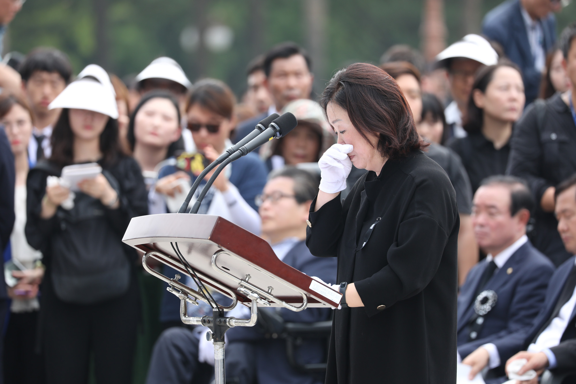 정치국회;고노회찬영결식;심상정;이정미