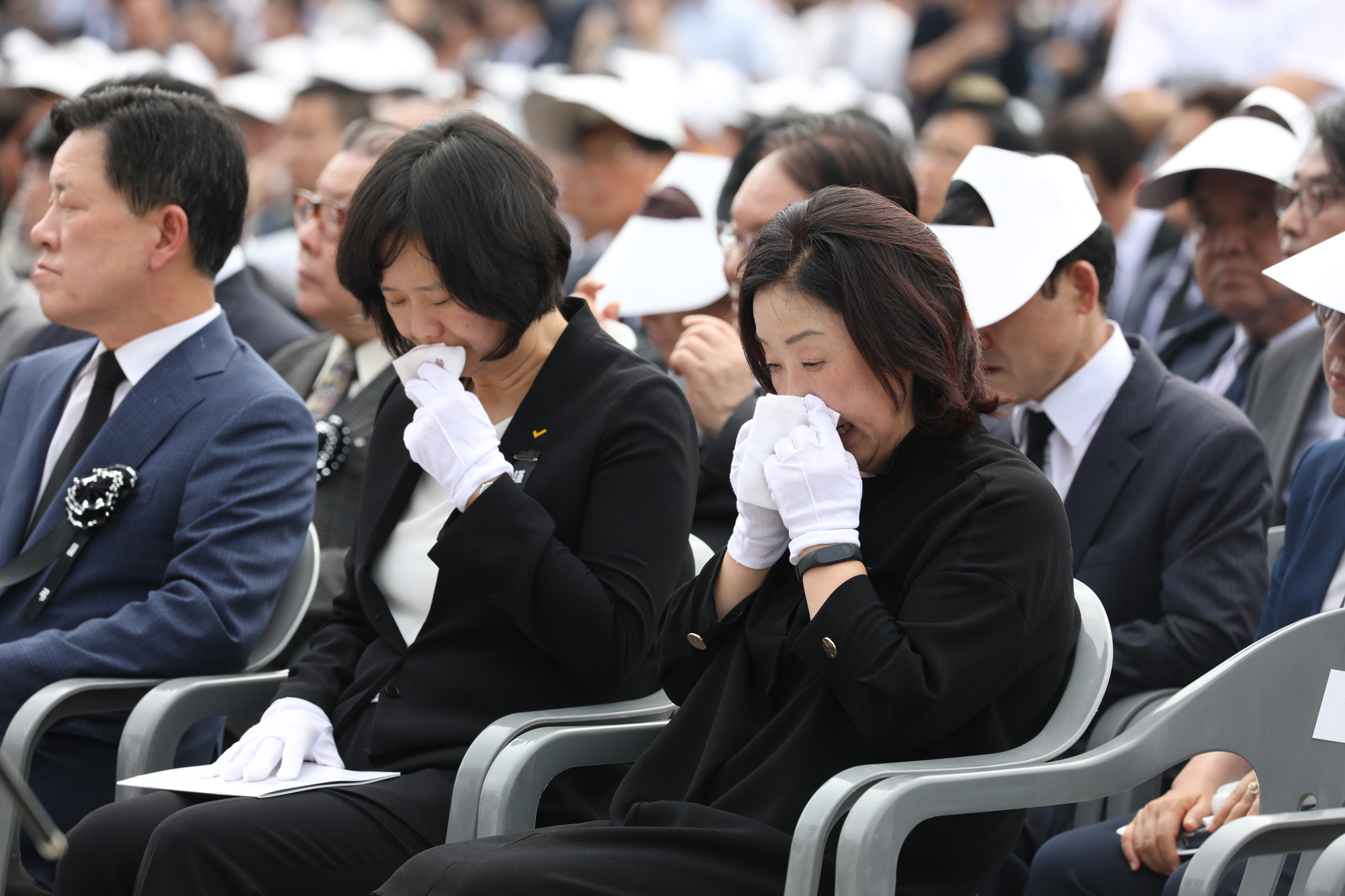 정치국회;고노회찬영결식;심상정;이정미