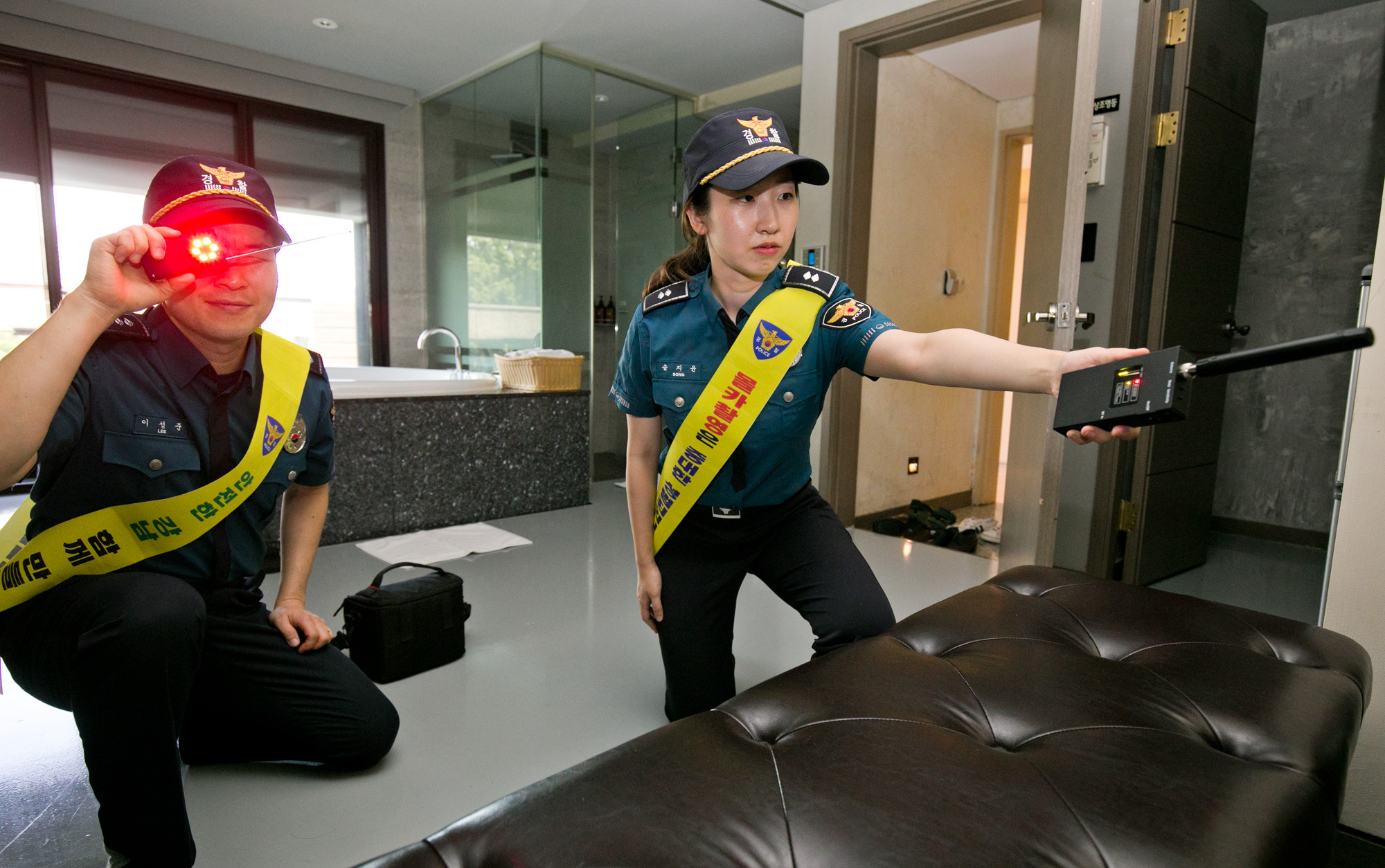 몰카;몰래카메라;호텔몰카;모텔몰카;몰카탐지기;몰래카메라탐지