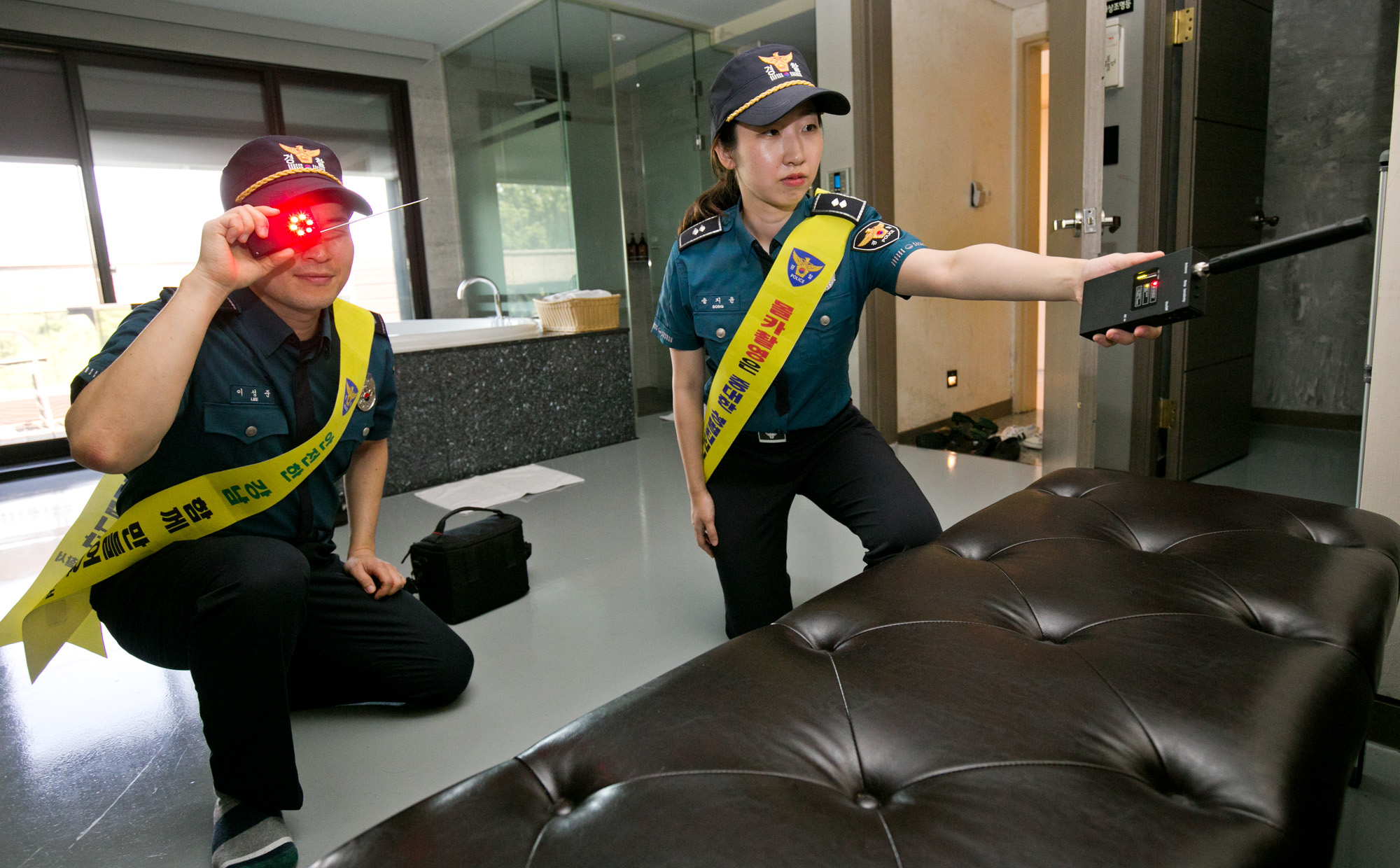 몰카;몰래카메라;호텔몰카;모텔몰카;몰카탐지기;몰래카메라탐지