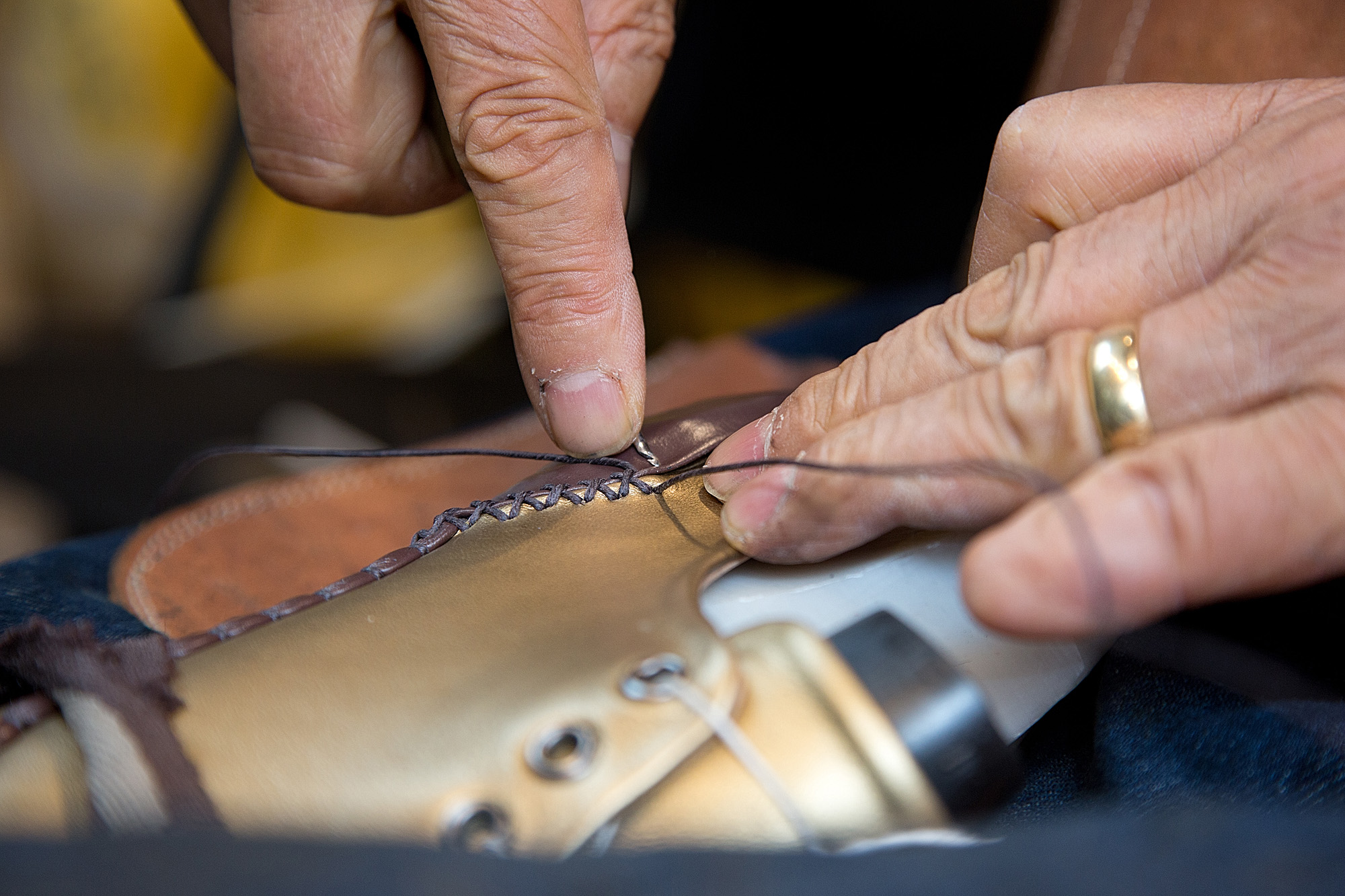 사회;세태;신발;제화;수제화;구두;남성화;남자신발;명장;유홍식