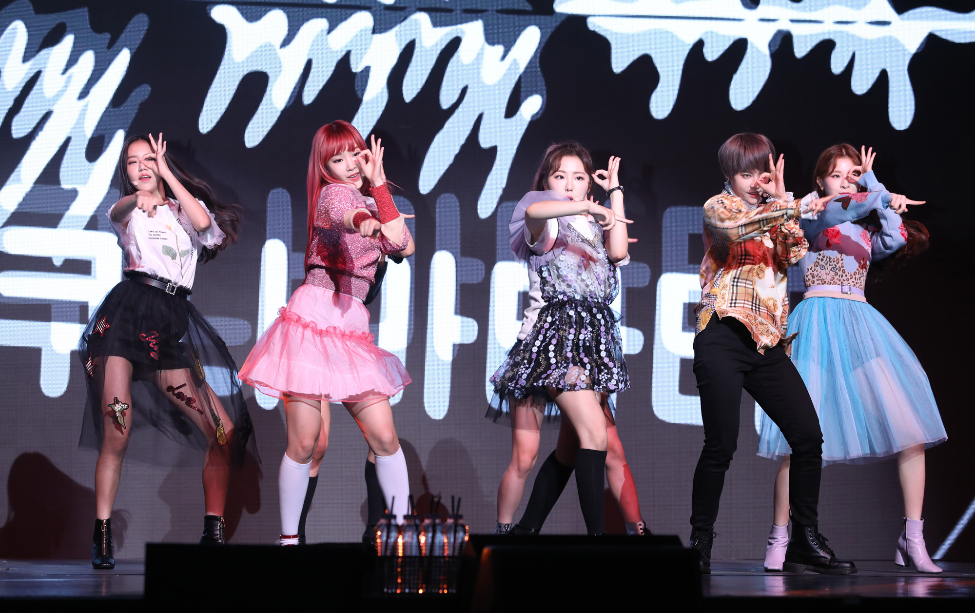 공원소녀;데뷔쇼케이스;걸그룹;김형석프로듀싱