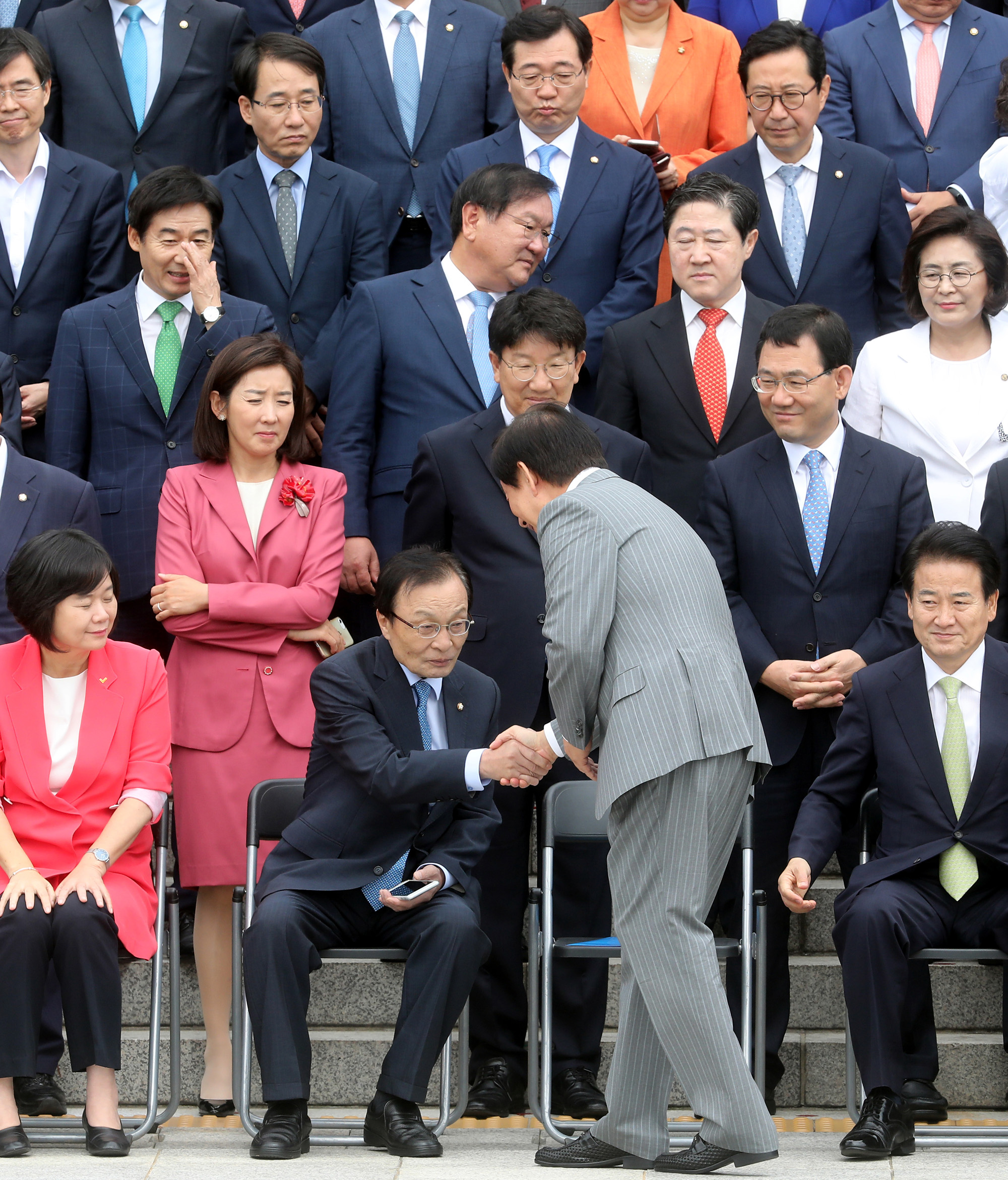 정치국회;국회의원단체사진;국회개원70주년