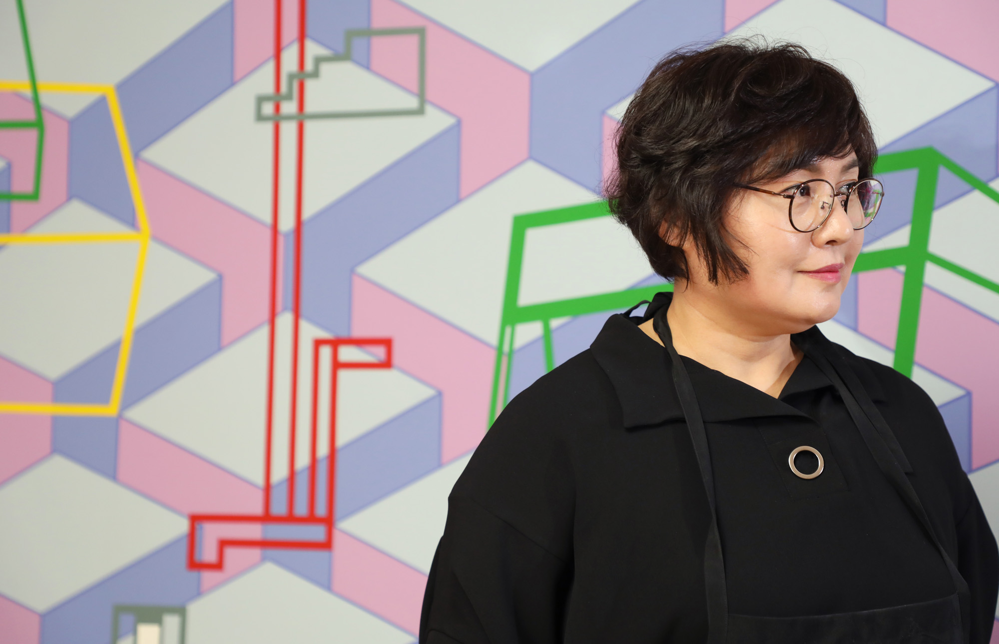 한경자;한경자화가;아티스트;작가;한국미술응원;화가의방