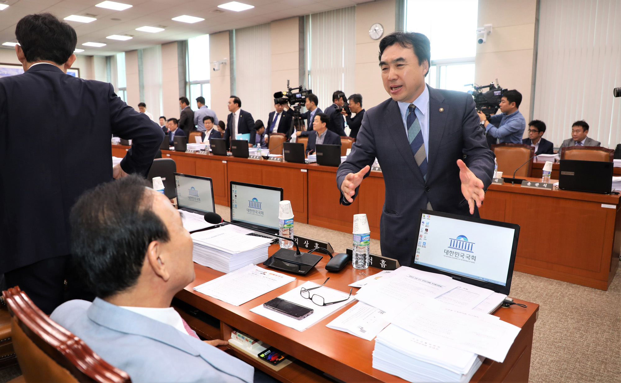 정치국회;국토교통위원회;윤관석;박덕흠간사