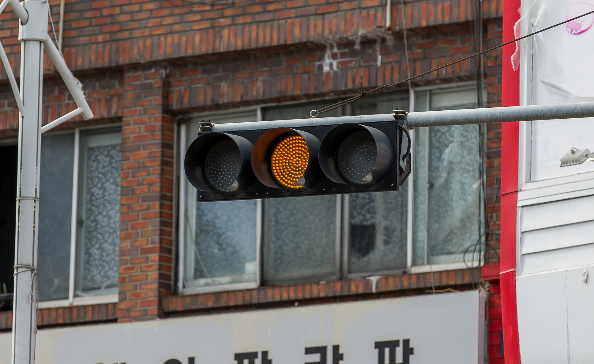 사회;교통신호;교통사고;황색점멸등;7거리;도로혼잡;교차로혼잡;안전사고