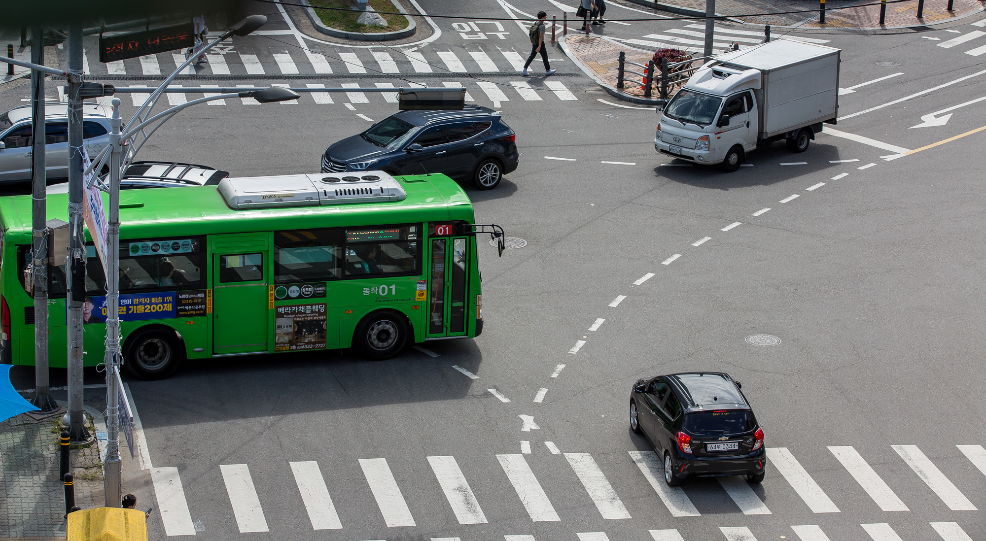 사회;교통신호;교통사고;황색점멸등;7거리;도로혼잡;교차로혼잡;안전사고