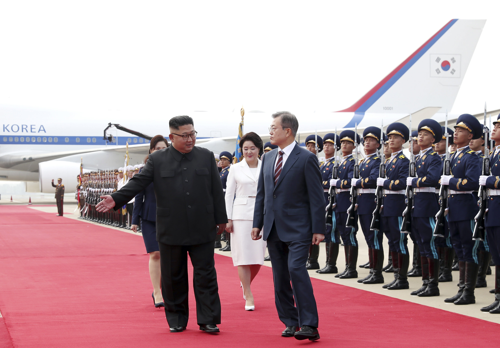 남북정상회담;평양;순안공항;김정은;문재인