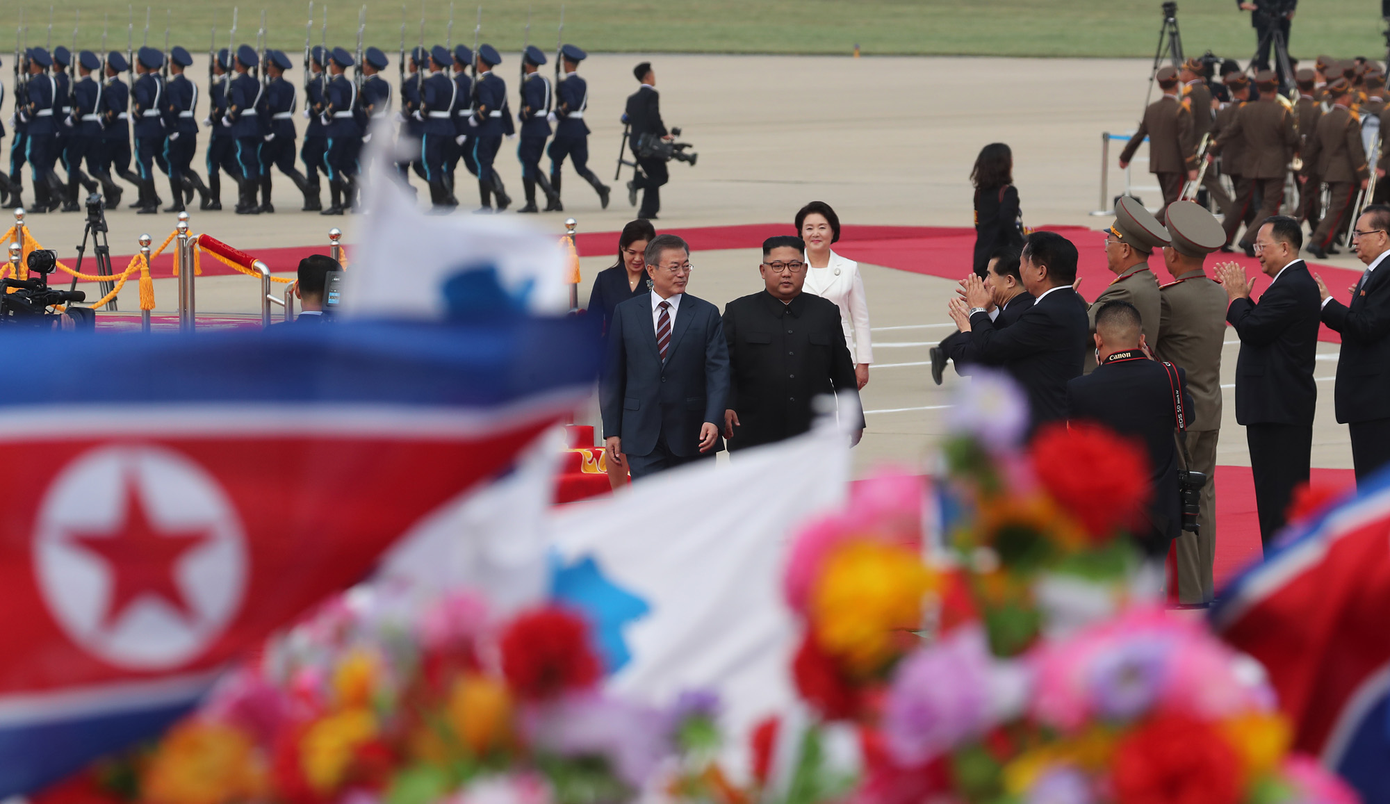 남북정상회담;평양;순안공항;김정은;문재인