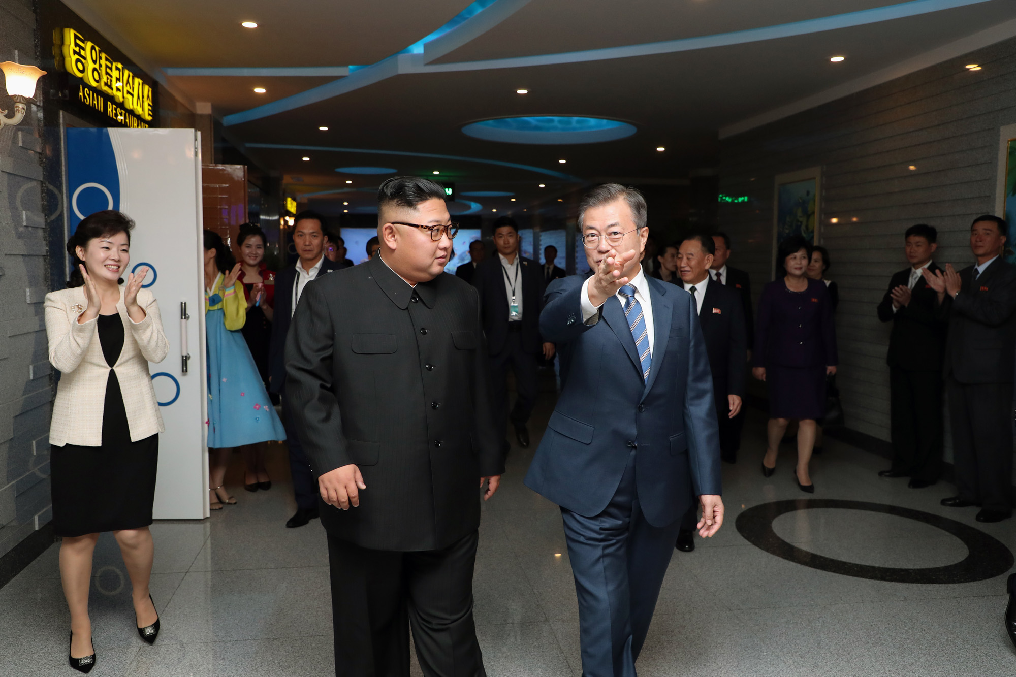 남북정상회담;평양;순안공항;김정은;문재인;3차남북정상회담