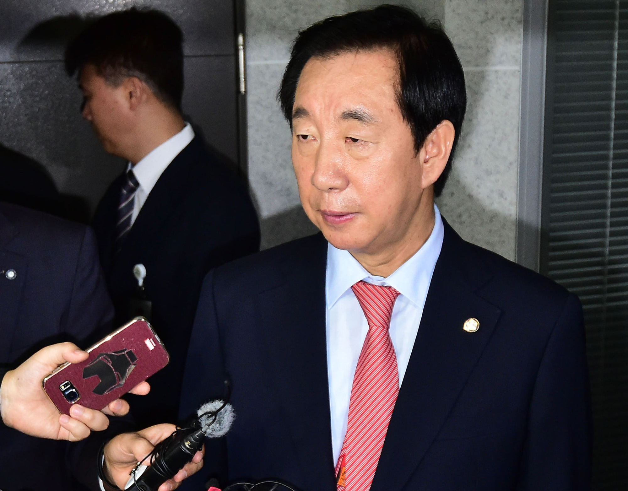 정치국회;심재철압수수색;예산정보무단열람