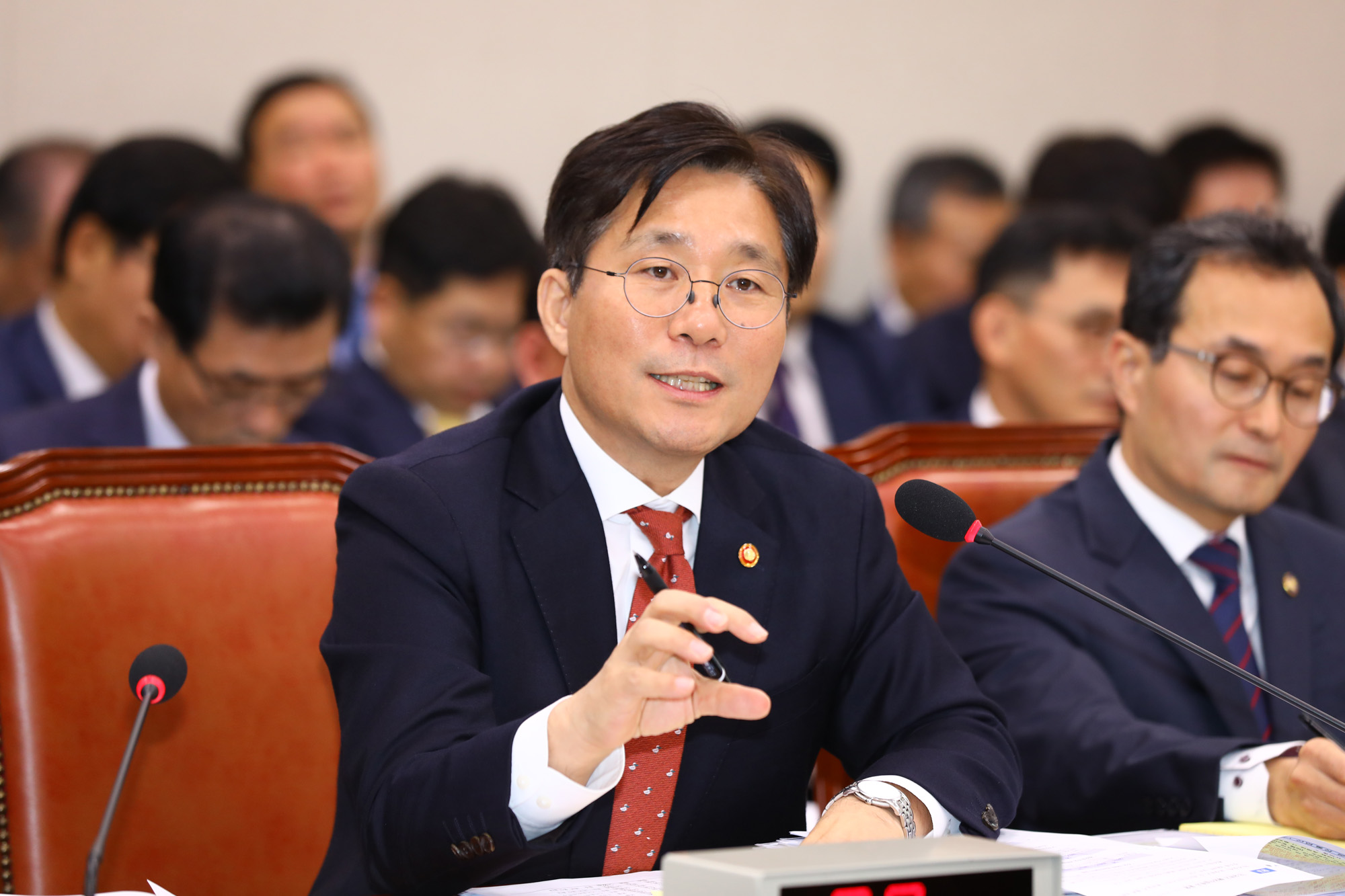 정치국회;국정감사;산업통상자원부;성윤모장관