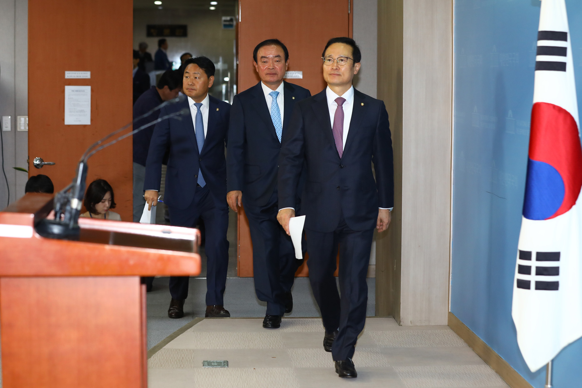 정치국회;원내대표;특별재판부설치;양승태사법농단