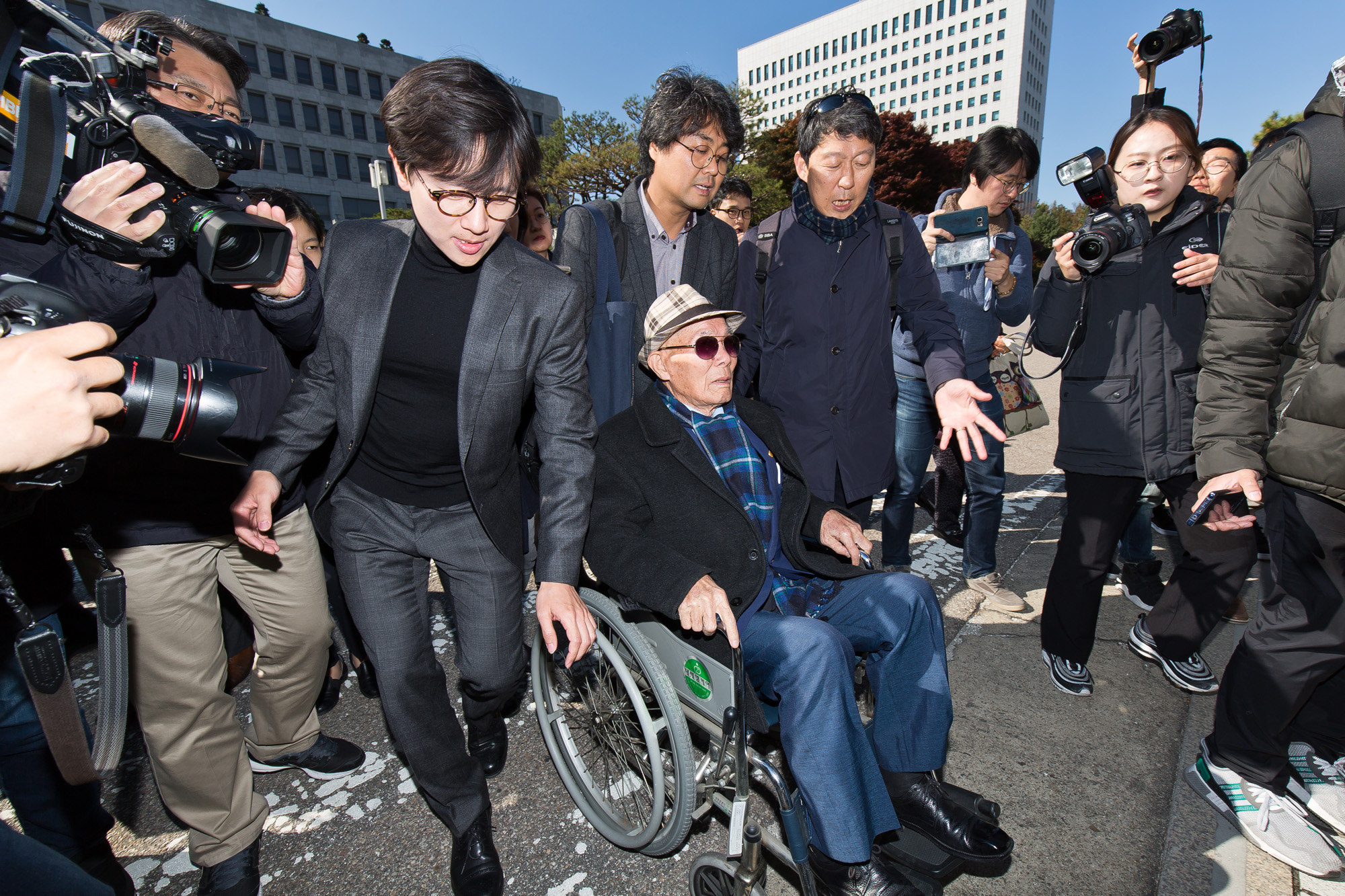 사회;법조;일제강점기;강제징용;강제징용손해배상청구소송재상고심;대법원전원합의체;신일본제철;이춘식