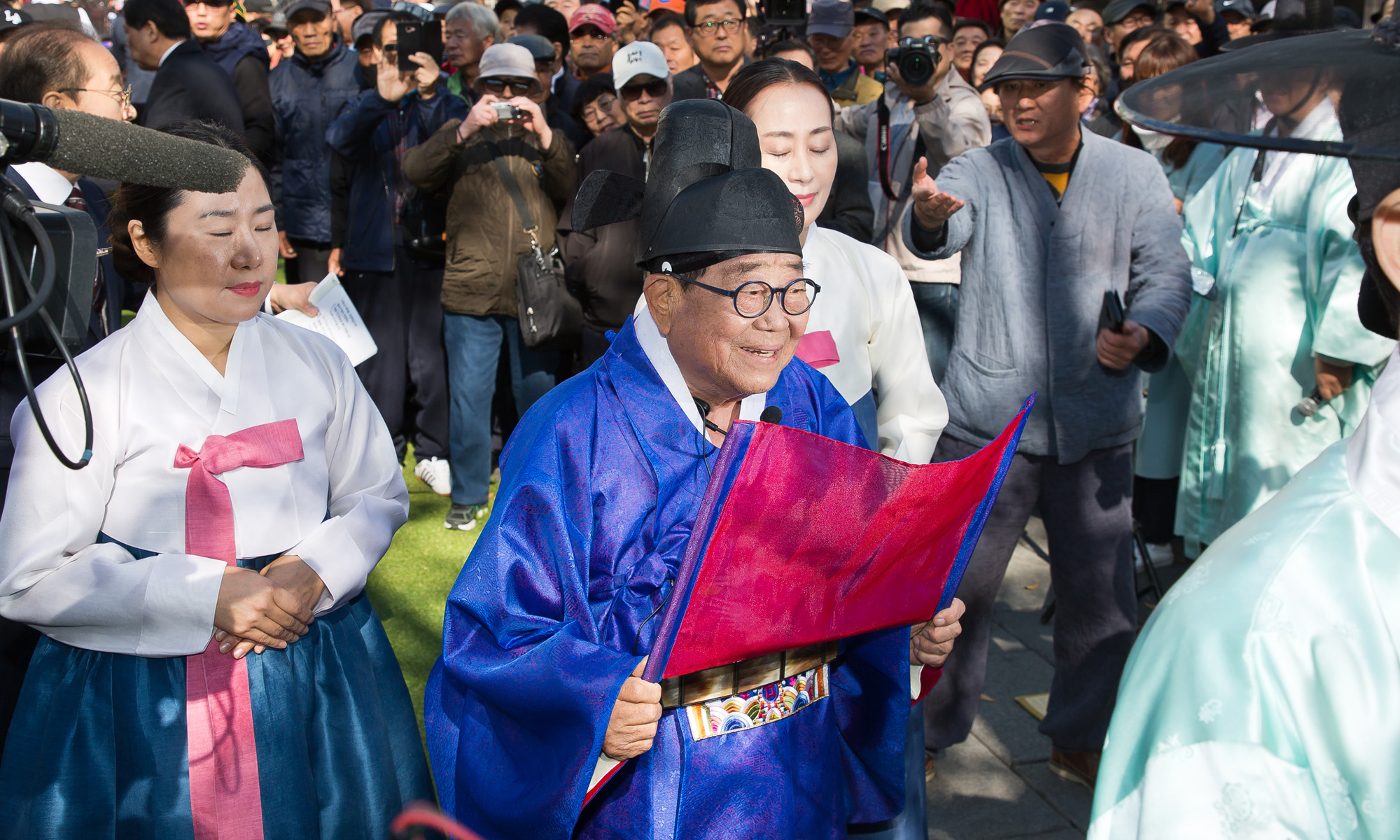연예;방송;엔터테인먼트;방송인;코미디언;송해;송해장가가기;전통혼례;락희거리축제;락희문화축제;전원주
