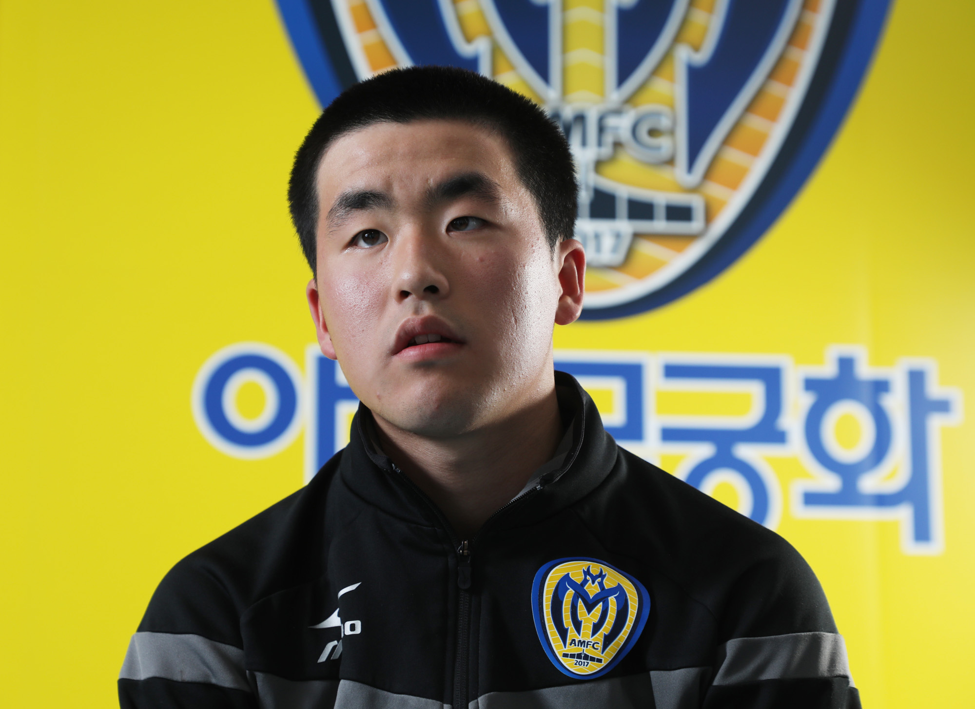 경찰청축구;아산무궁화프로축구단;유소년축구;최수혁