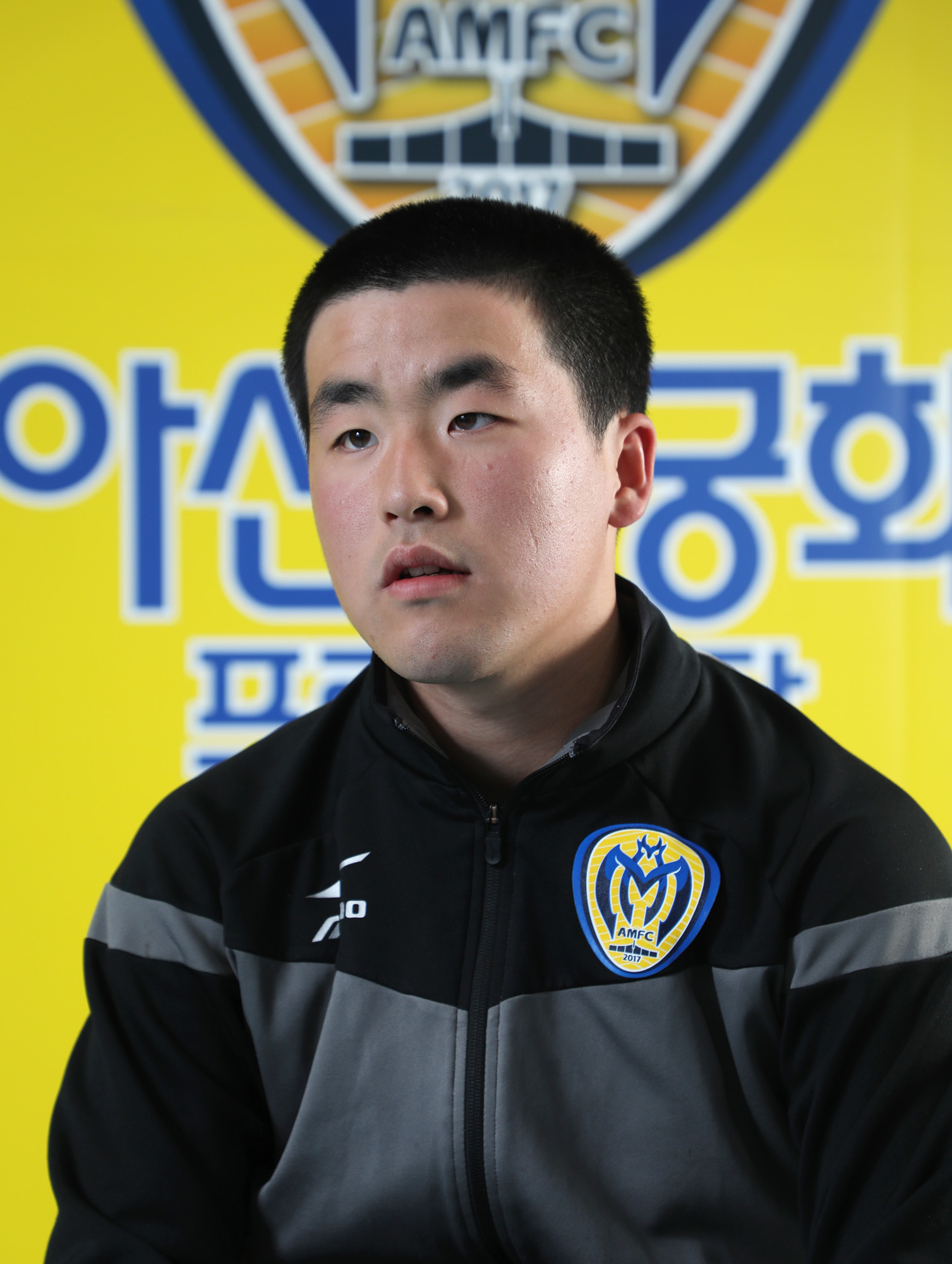 경찰청축구;아산무궁화프로축구단;유소년축구;최수혁