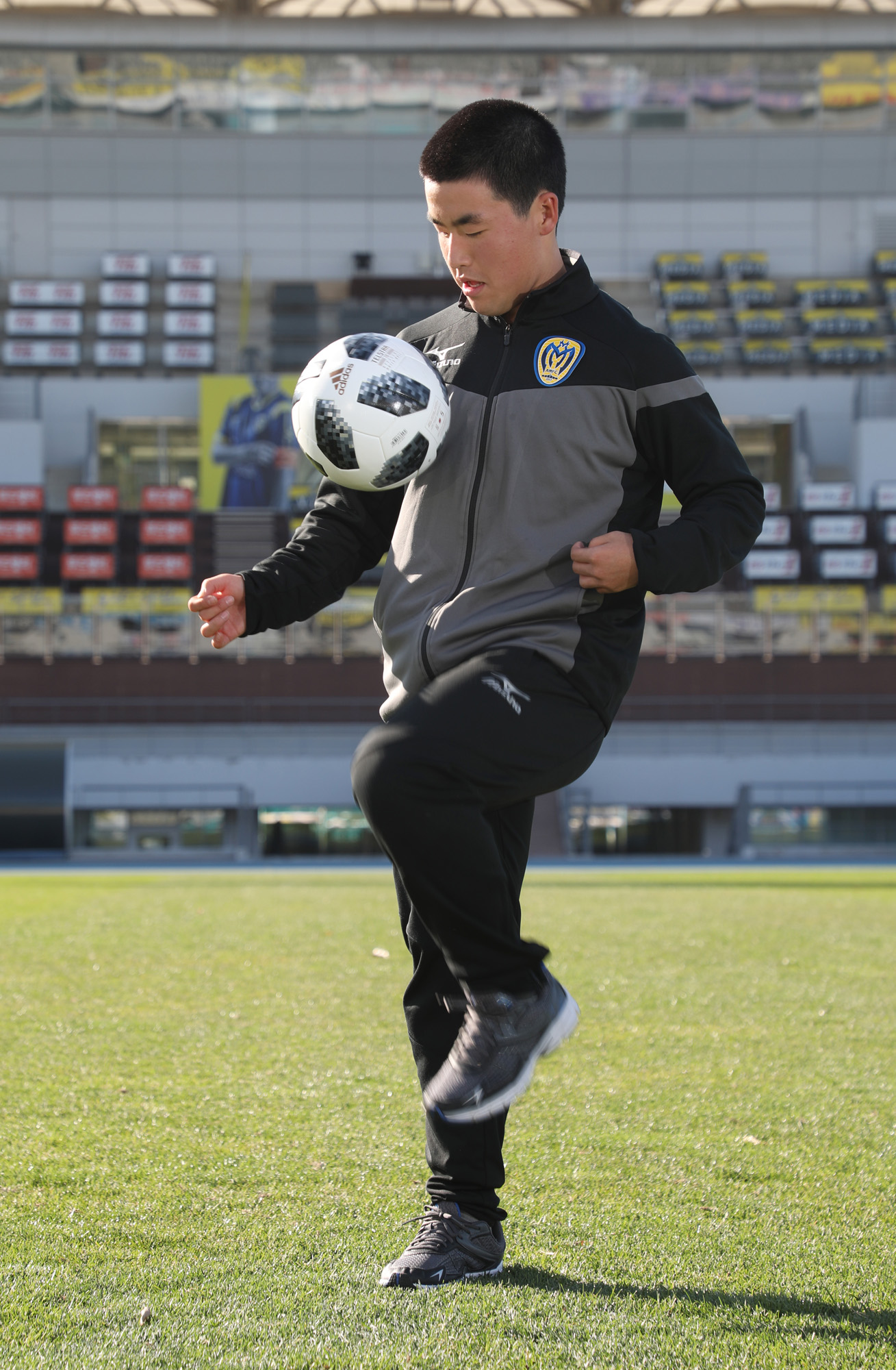 경찰청축구;아산무궁화프로축구단;유소년축구;최수혁