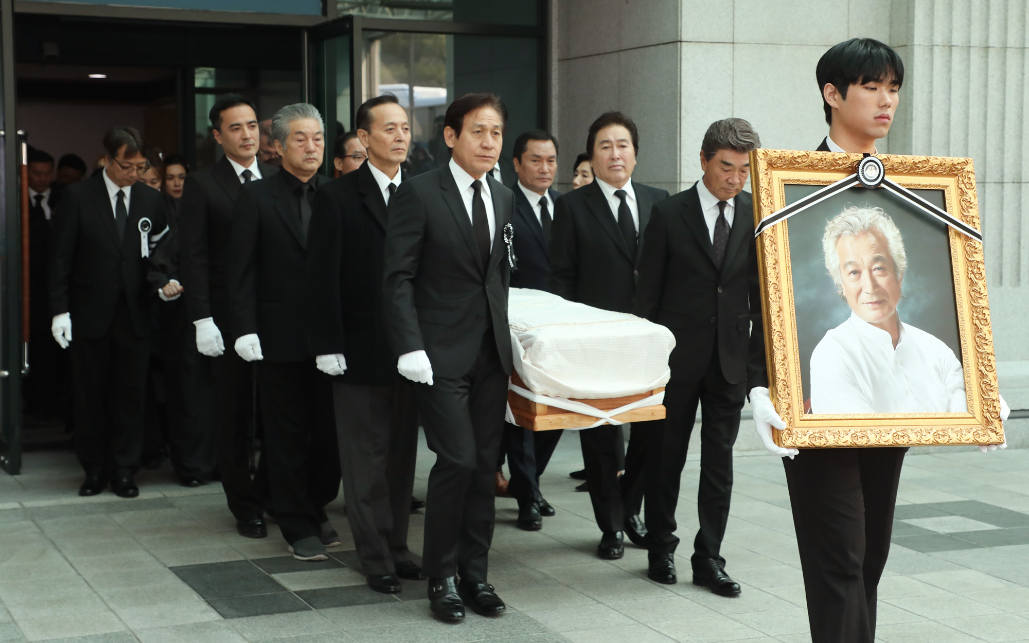 신성일;강신성일;원로영화배우