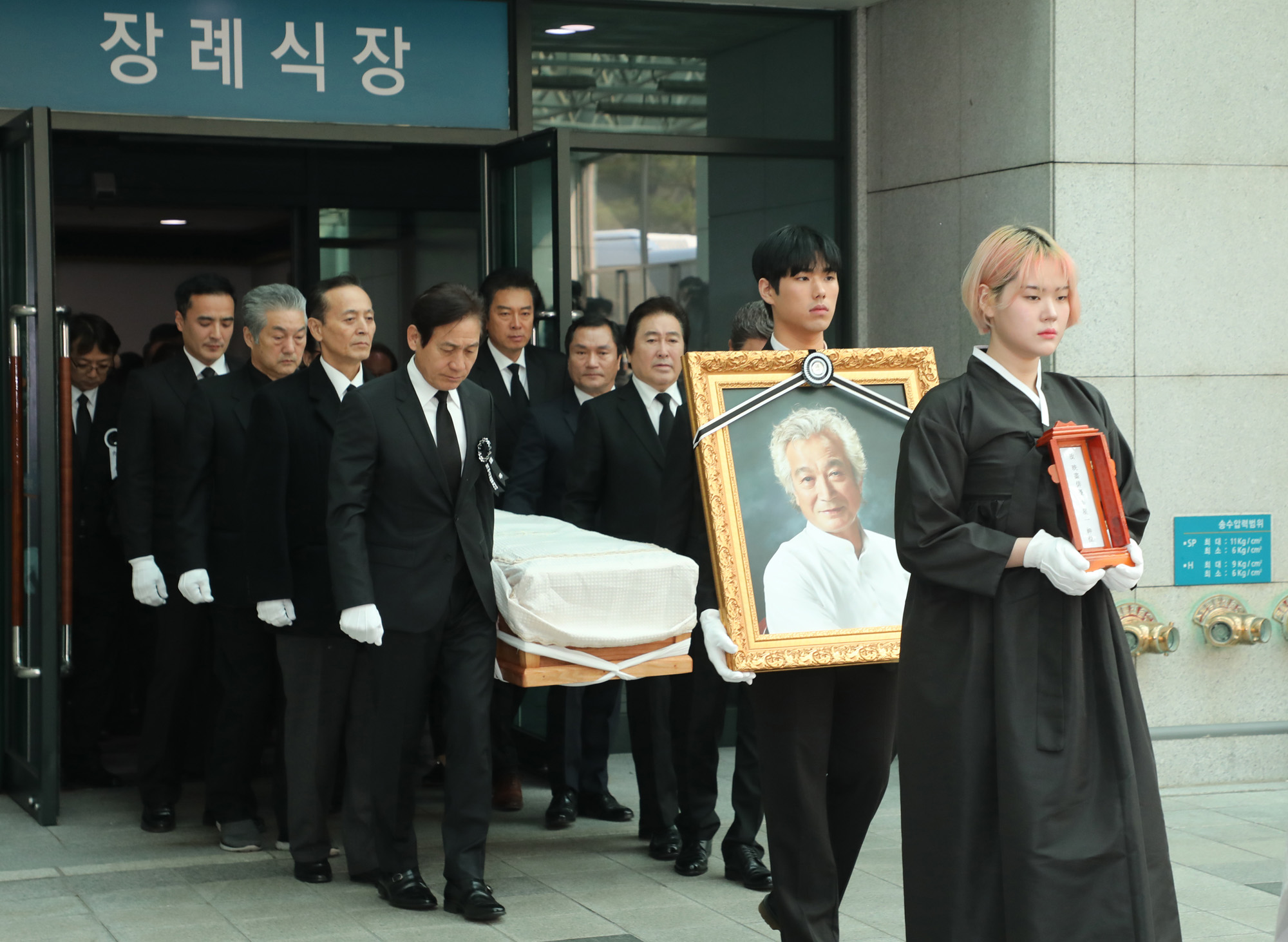 신성일;강신성일;원로영화배우