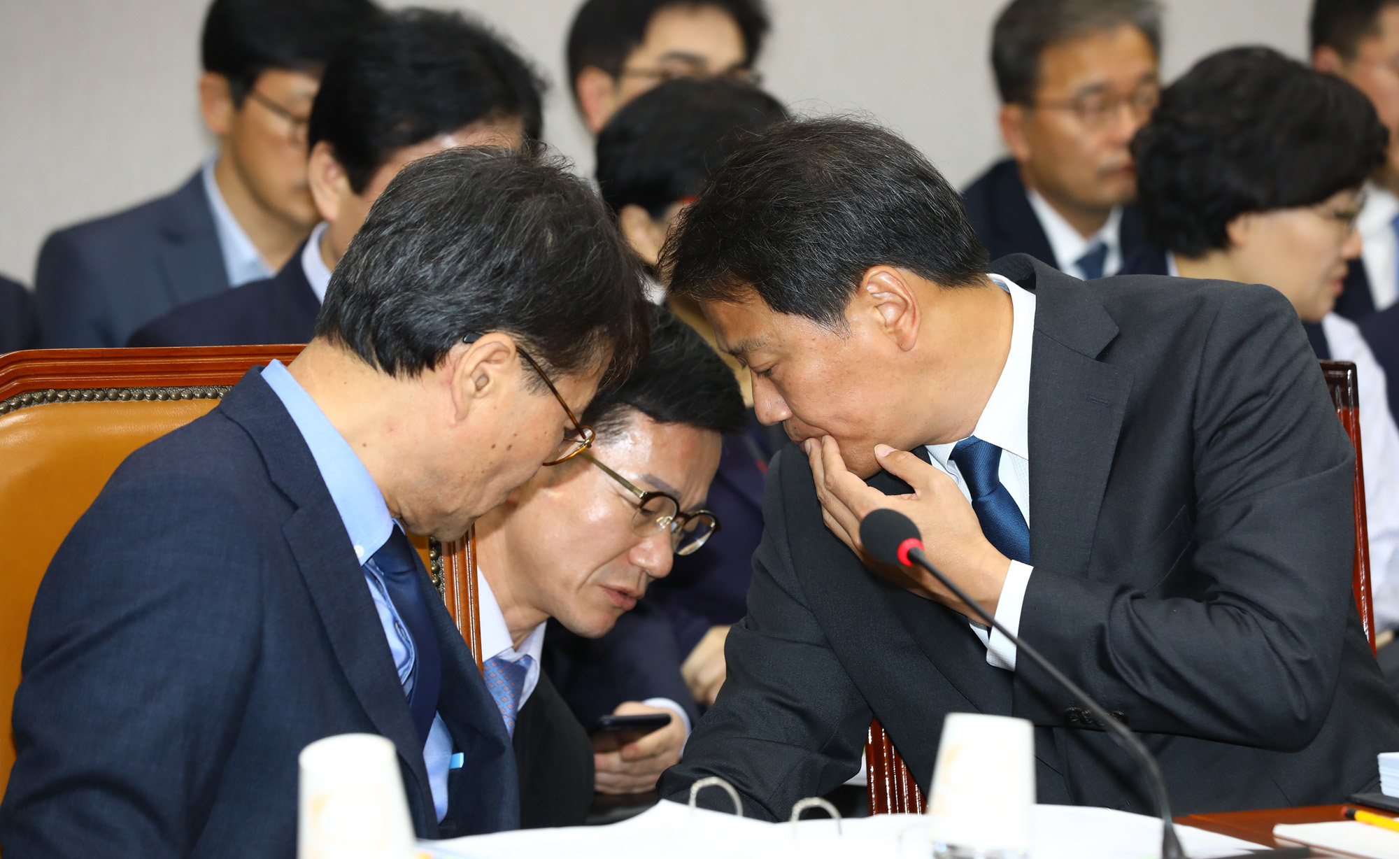 정치국회;국회운영위원회;청와대국정감사;임종석비서실장