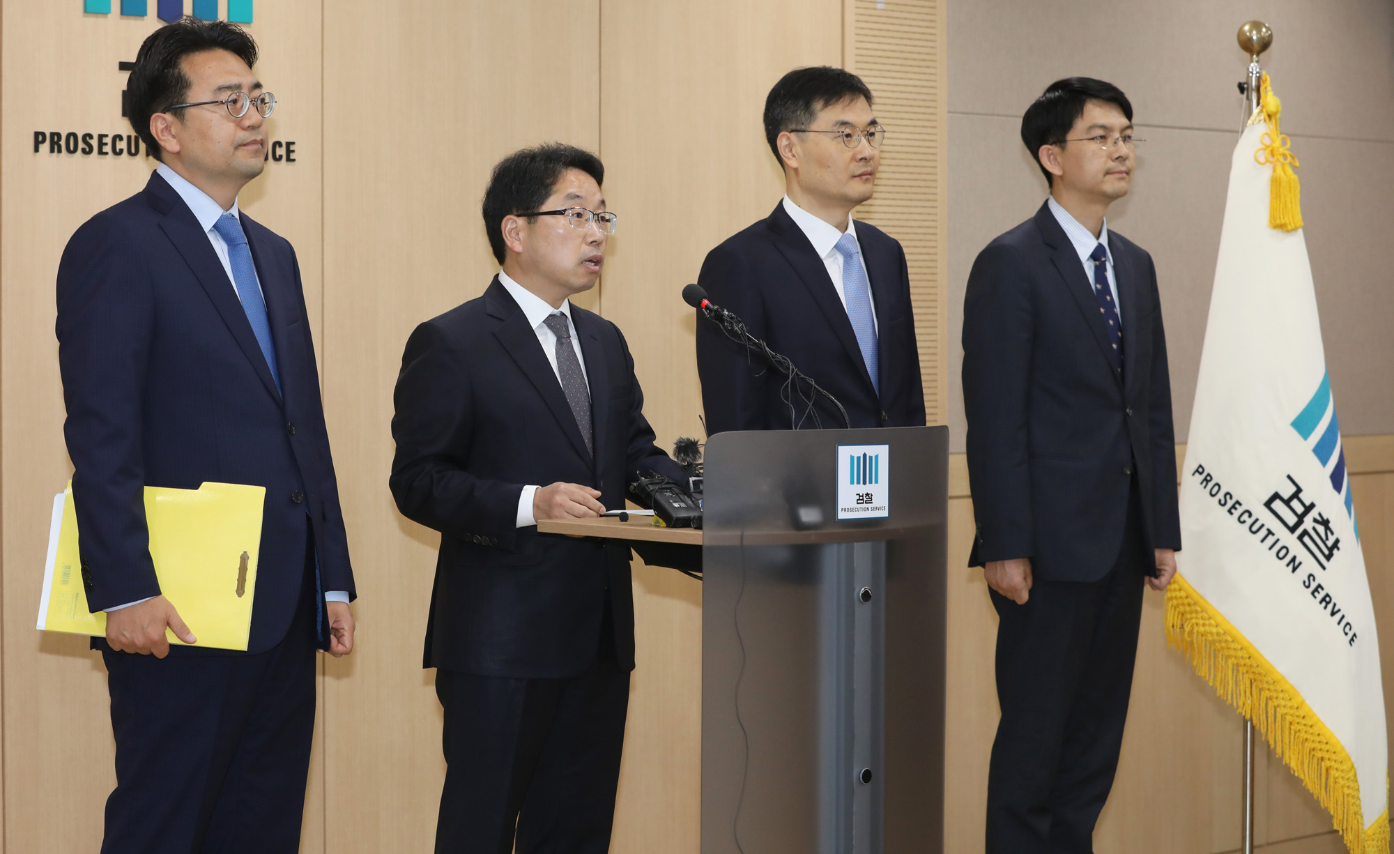 계엄령;비상계엄령;계엄령문건;노만석;전익수