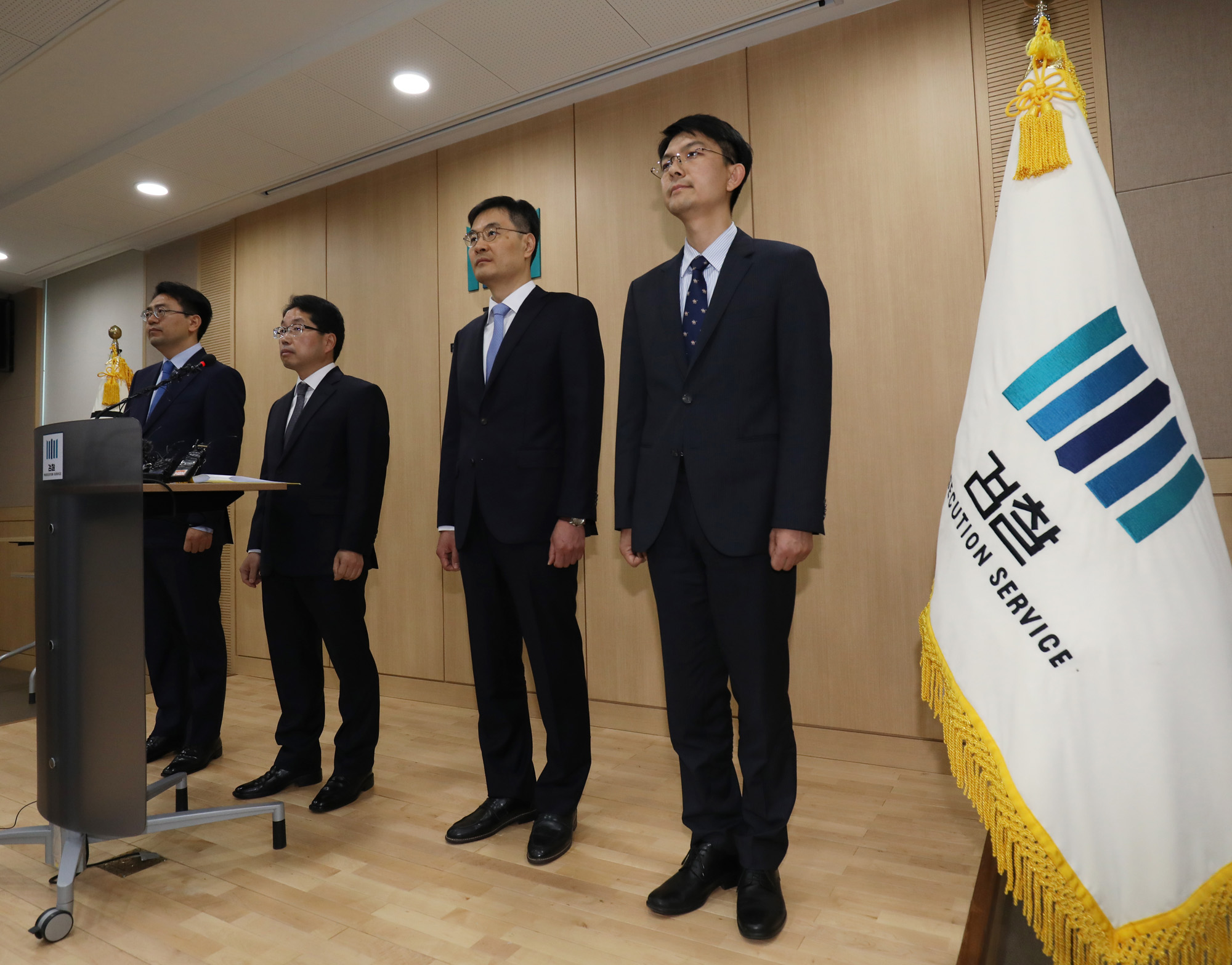 계엄령;비상계엄령;계엄령문건;노만석;전익수