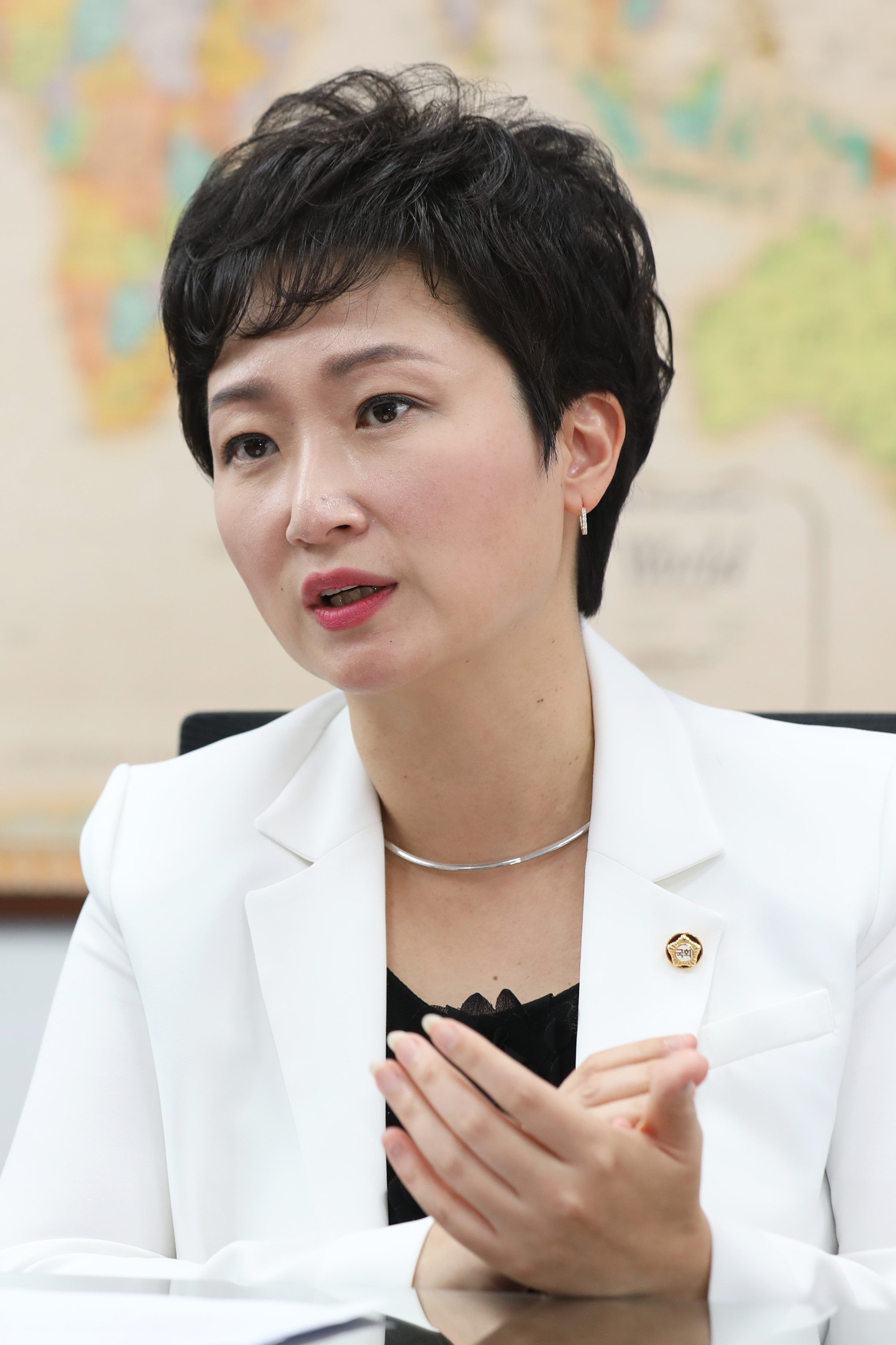 정치;이언주의원;인터뷰