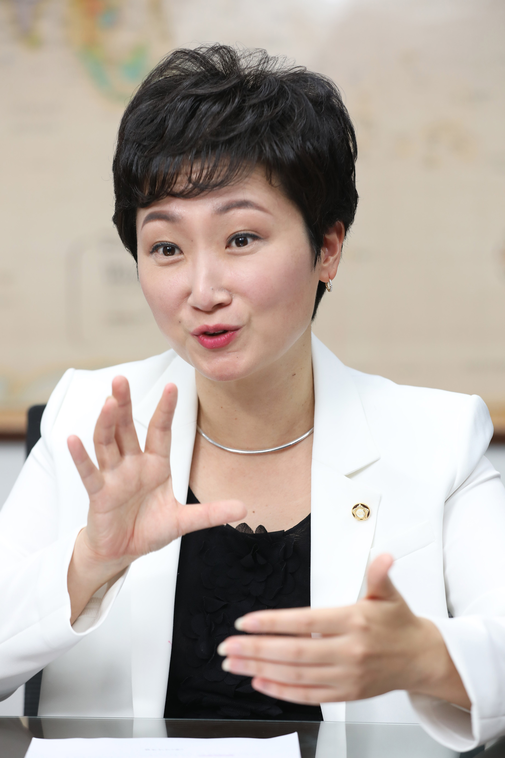 정치;이언주의원;인터뷰