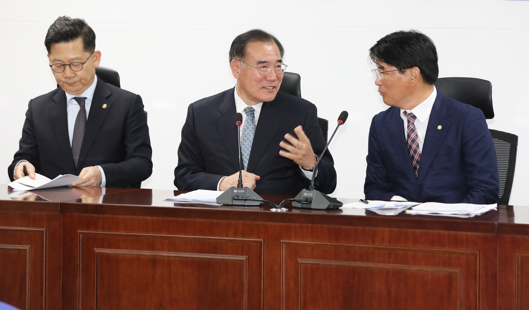정치국회