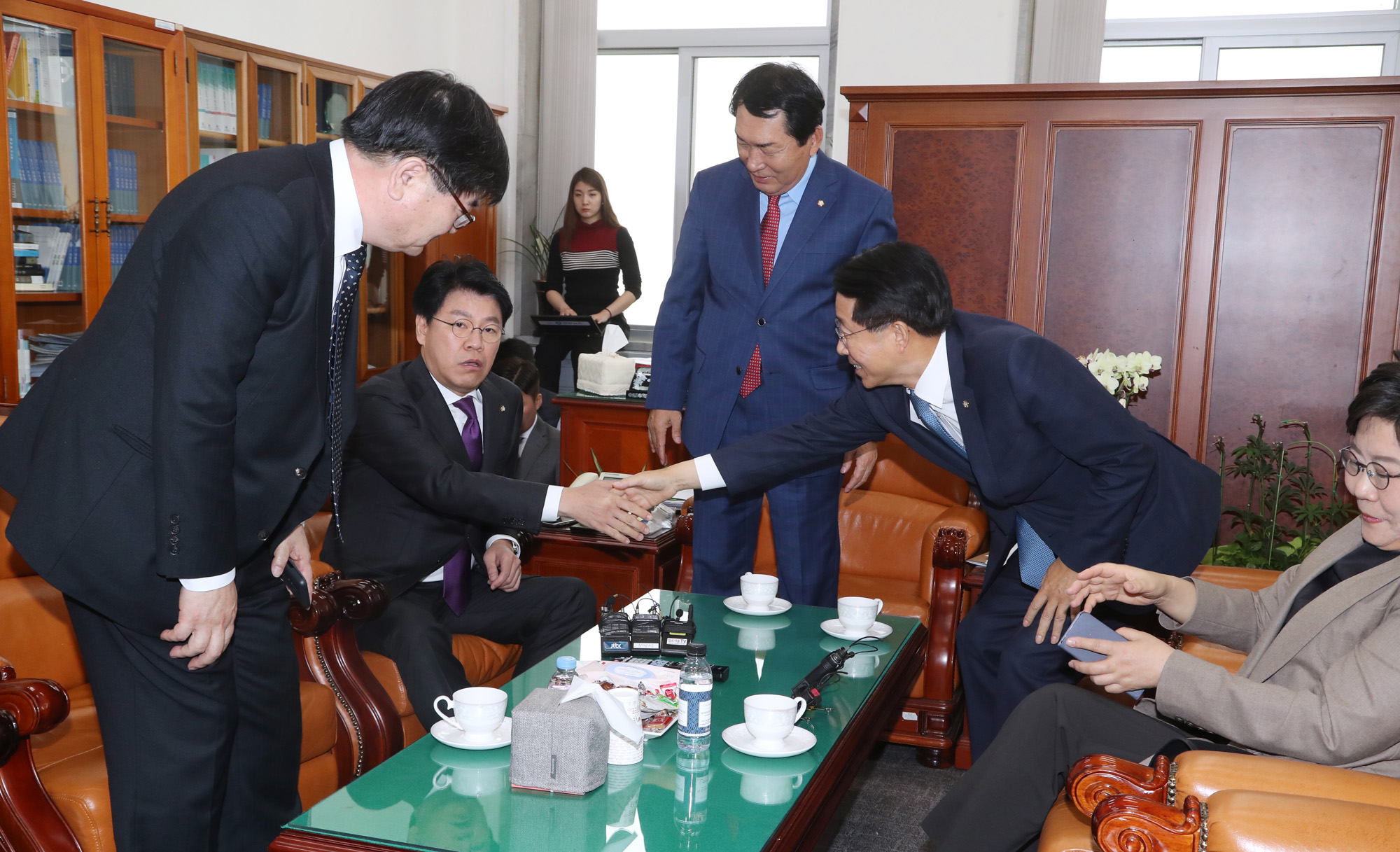 정치국회;여야 예산결산특별위원회 간사;장제원의원